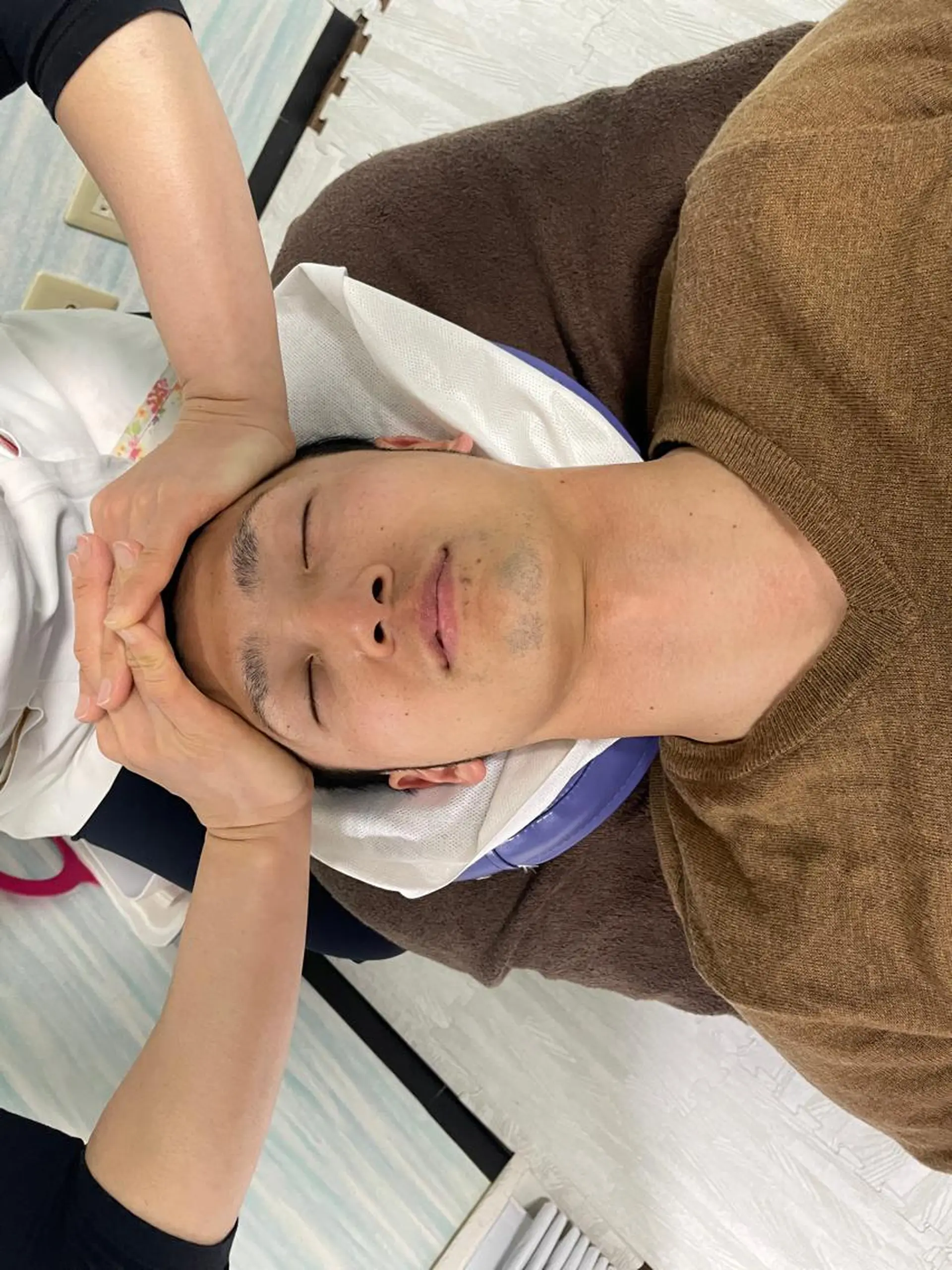 “メイクしたまま"即小顔【美针】mihari所属・小顔矯正マッサージ mihari　栄店のエステ・リラクイメージ