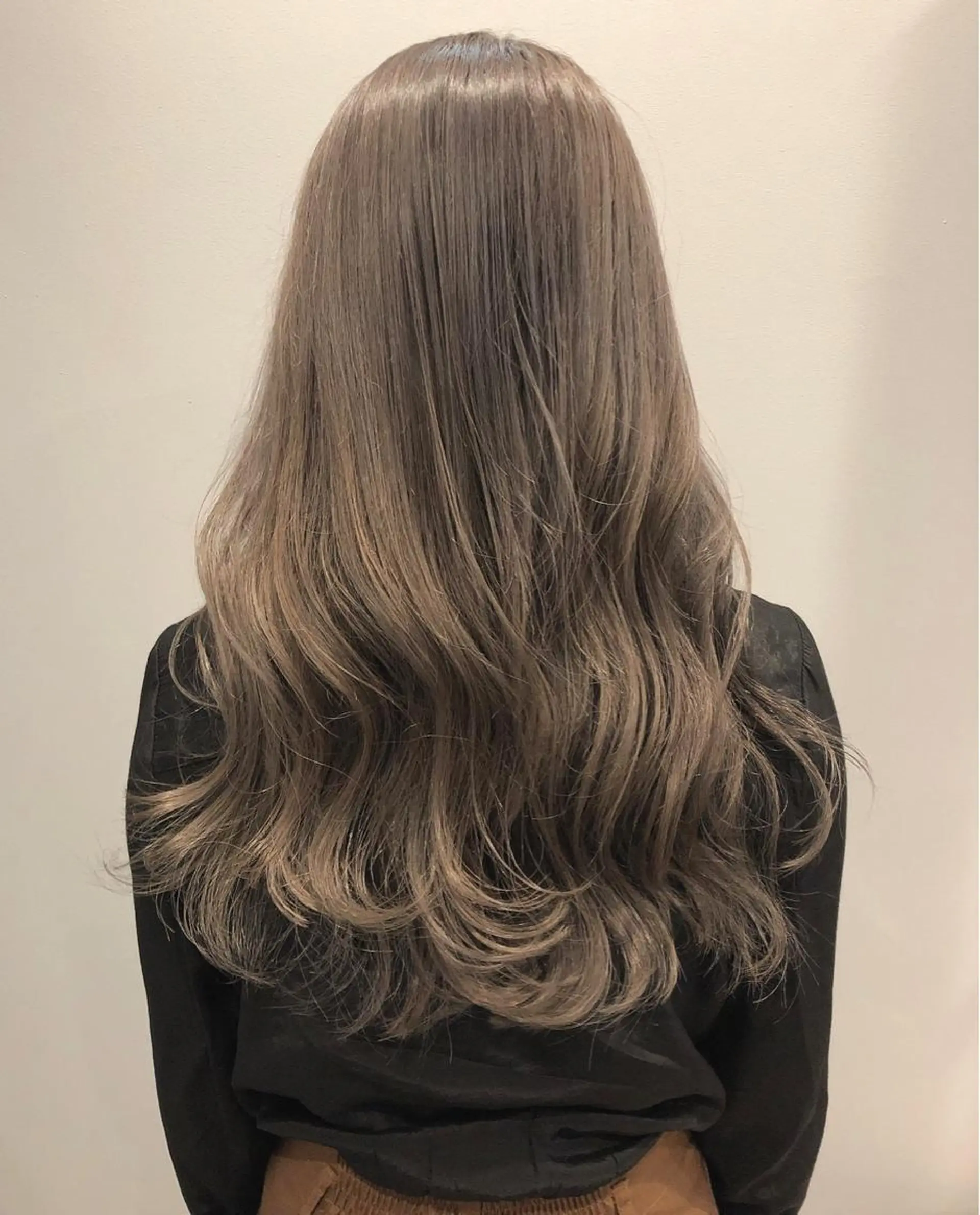 ロング カラー ベージュカラー entality所属・mizuki  韓国 ヘア/髪質改善のヘアスタイル