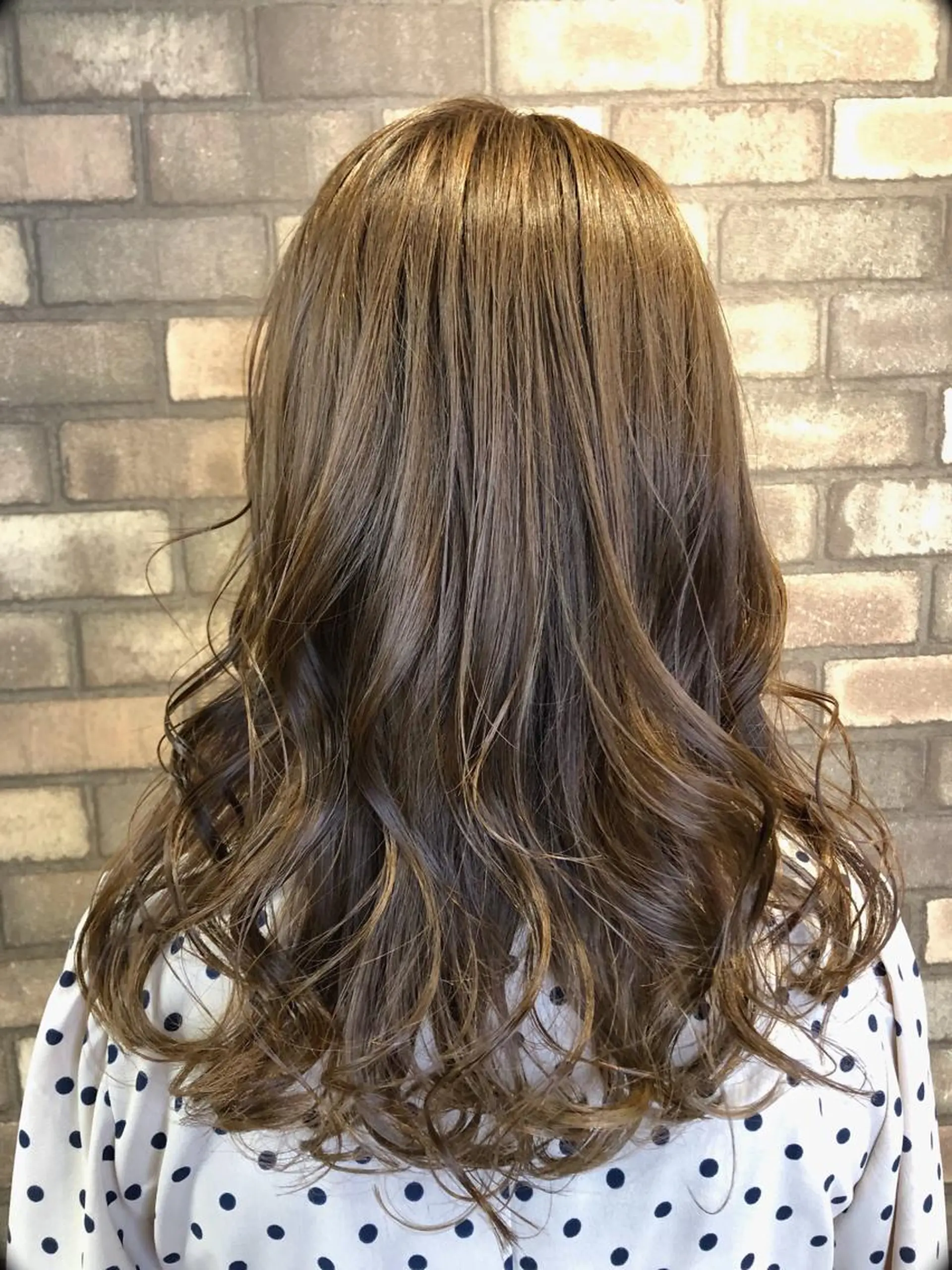 ミディアム カラー ベージュカラー ミルクティーベージュ 髪質改善/レイヤー ストウシンゴのヘアスタイル