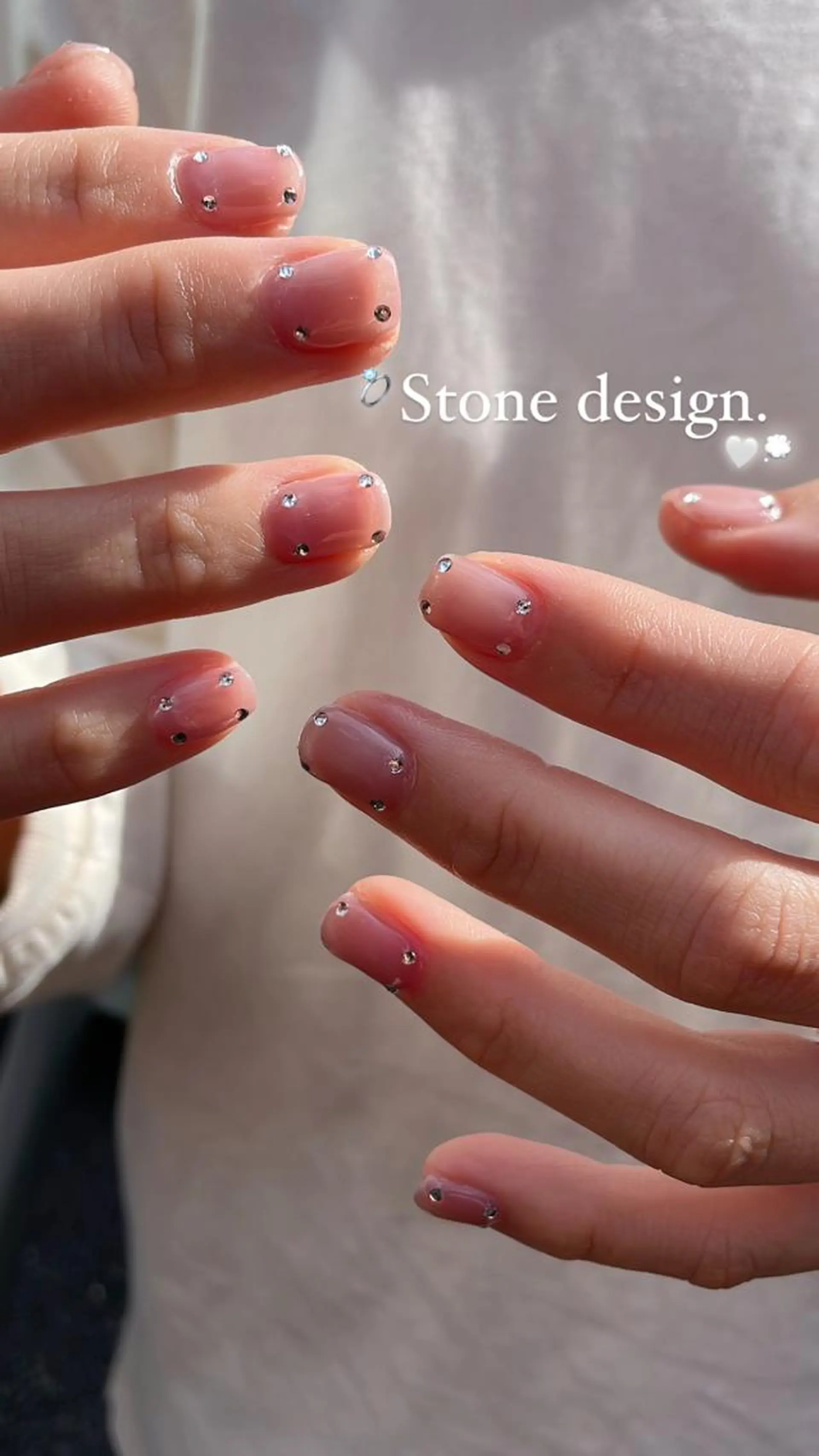 ネイル Me d'eau所属・Me d'eau Rinaのネイルデザイン