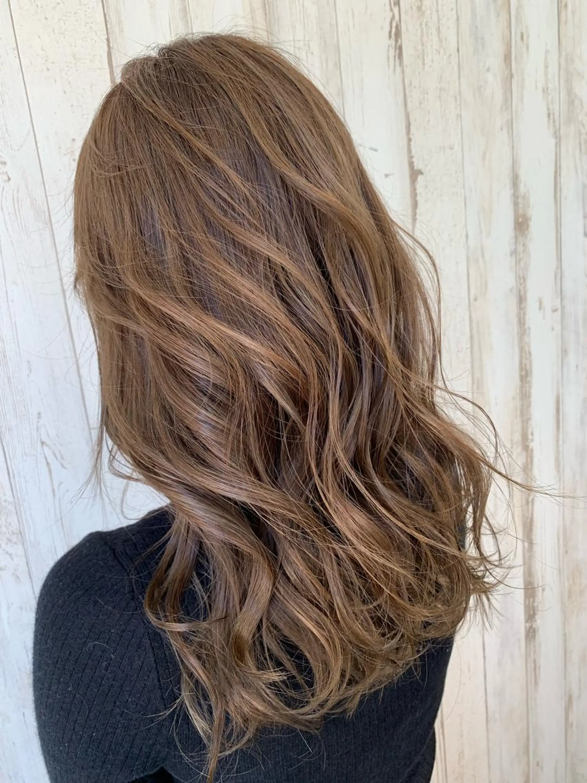 セミロング カラー HAIR&MAKE.sia所属・心斎橋ボブ 好原良真のヘアスタイル