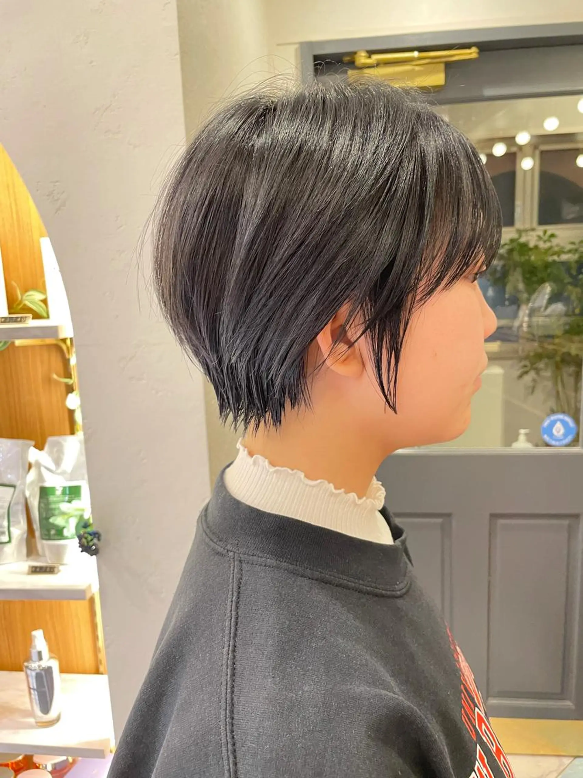 ショート 丸みショート ショートヘア レイヤー/ブリーチ ♥️【木坂 桃歌】のヘアスタイル