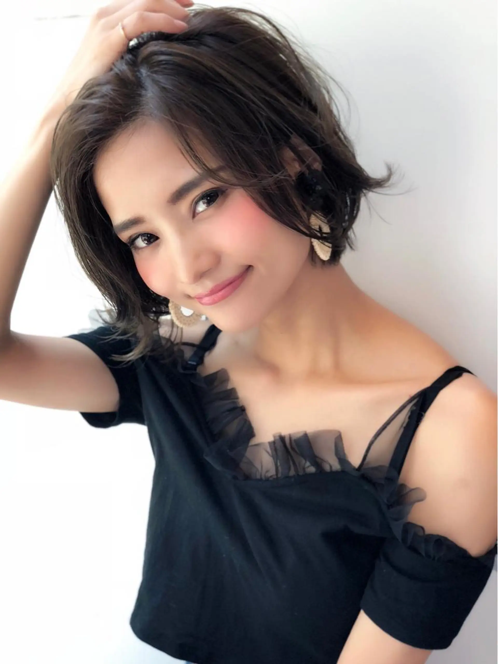 ショート ボブ 山本翔一郎 韓国顔周りレイヤーのヘアスタイル