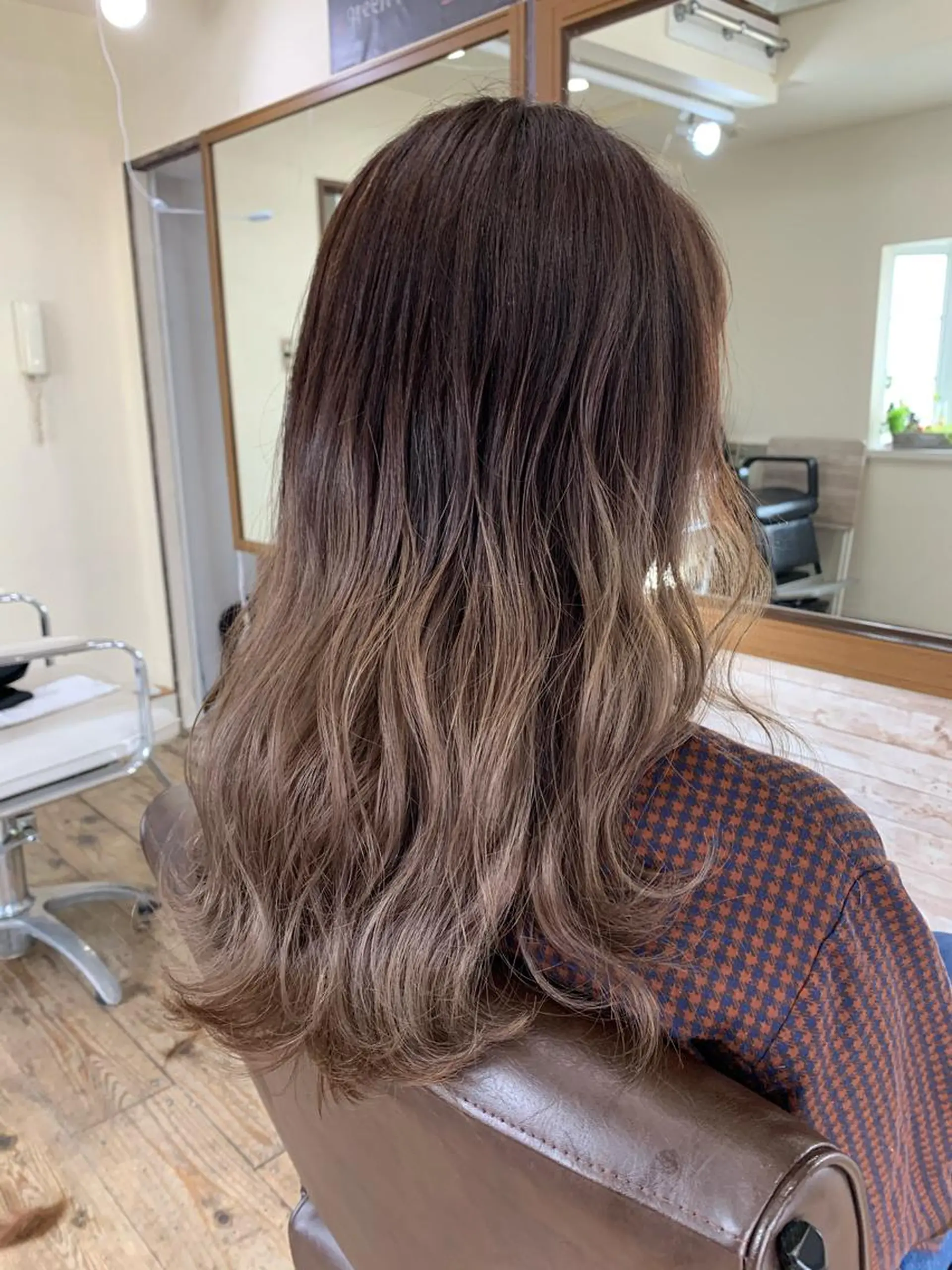 ロング カラー 渡辺 健太のヘアスタイル