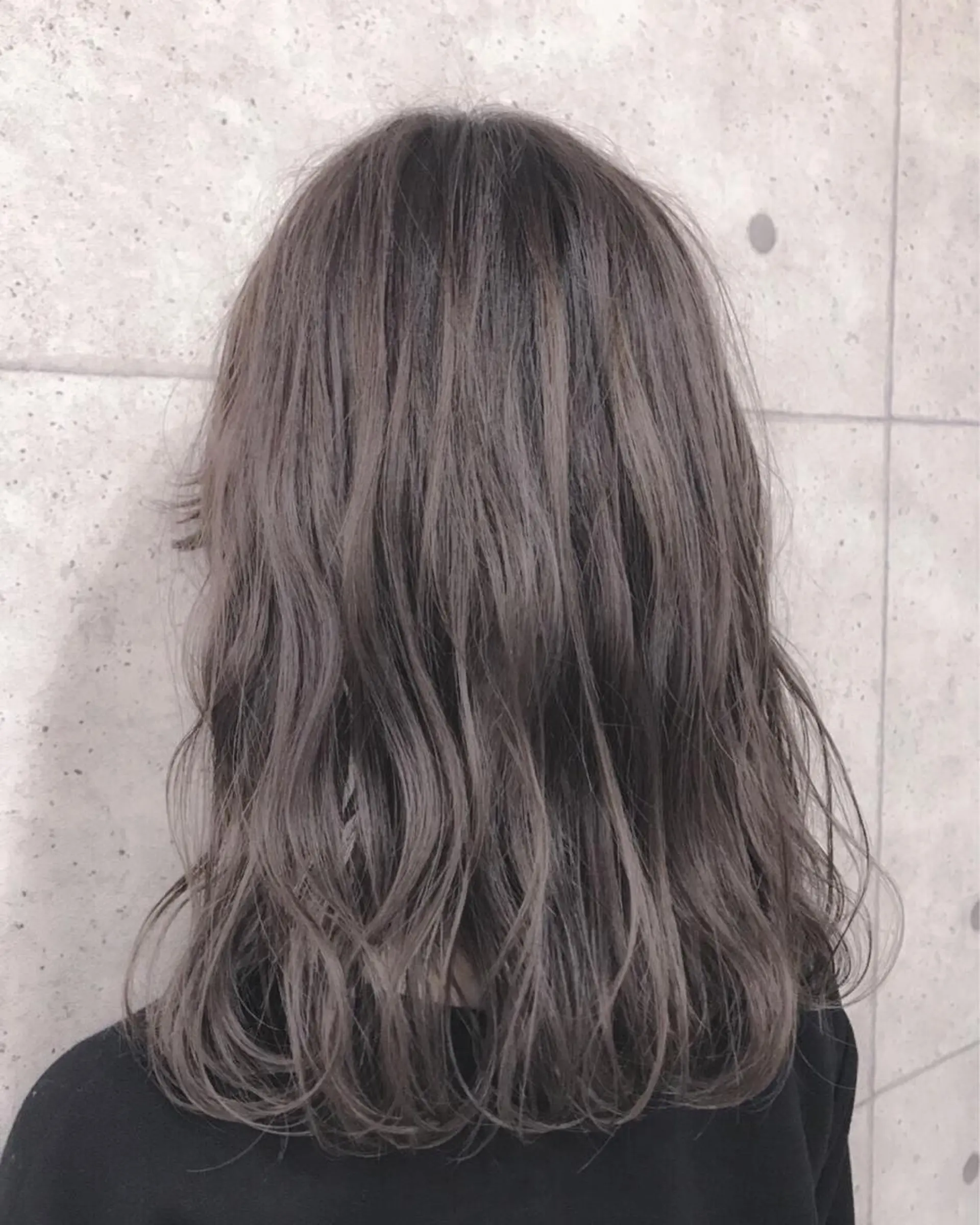 セミロング 外国人風カラー .. meiのヘアスタイル