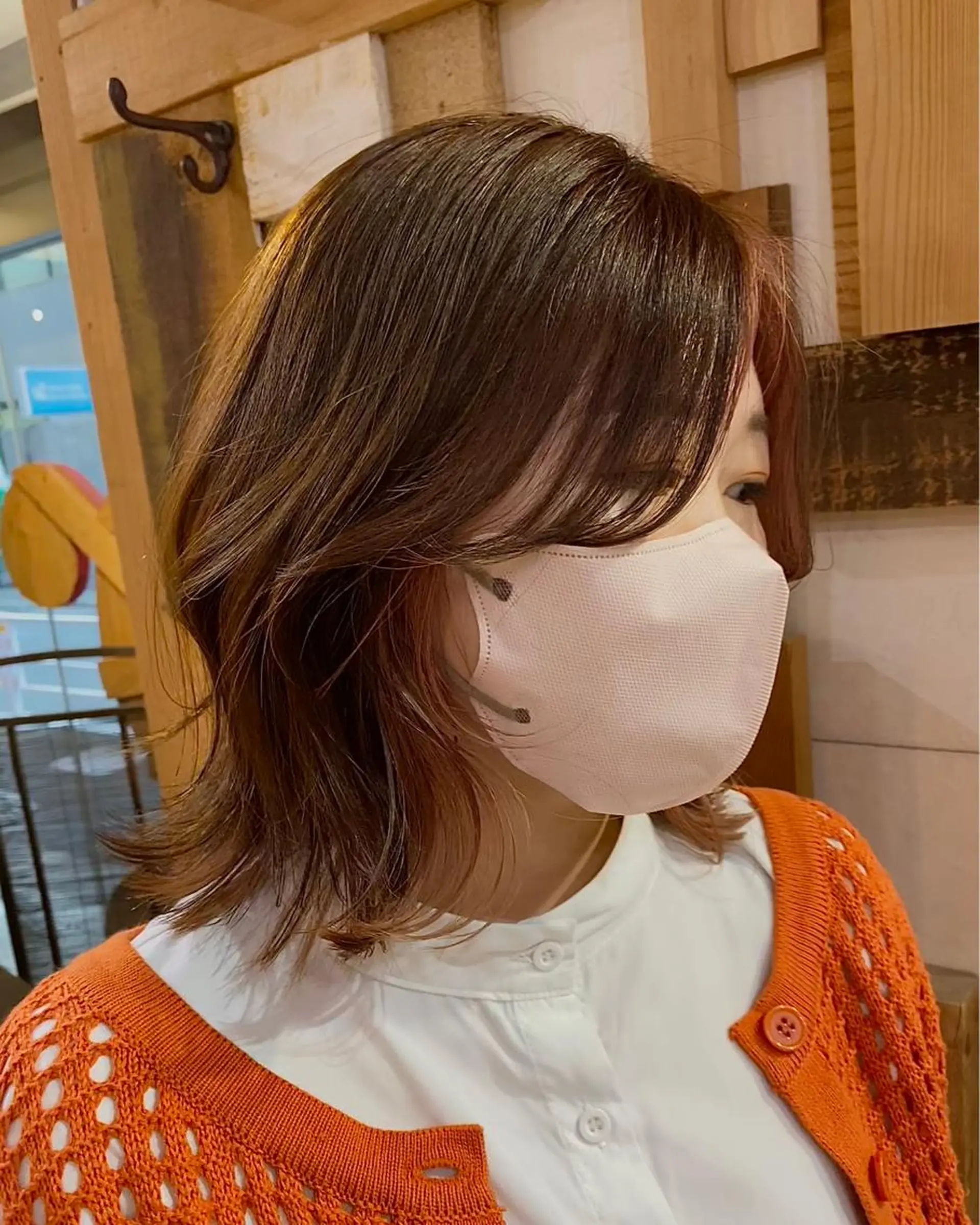 ミディアム カラー ミストバング フェイスフレーミング くびれヘア 【韓国レイヤー特化 ハッシュカット】のヘアスタイル