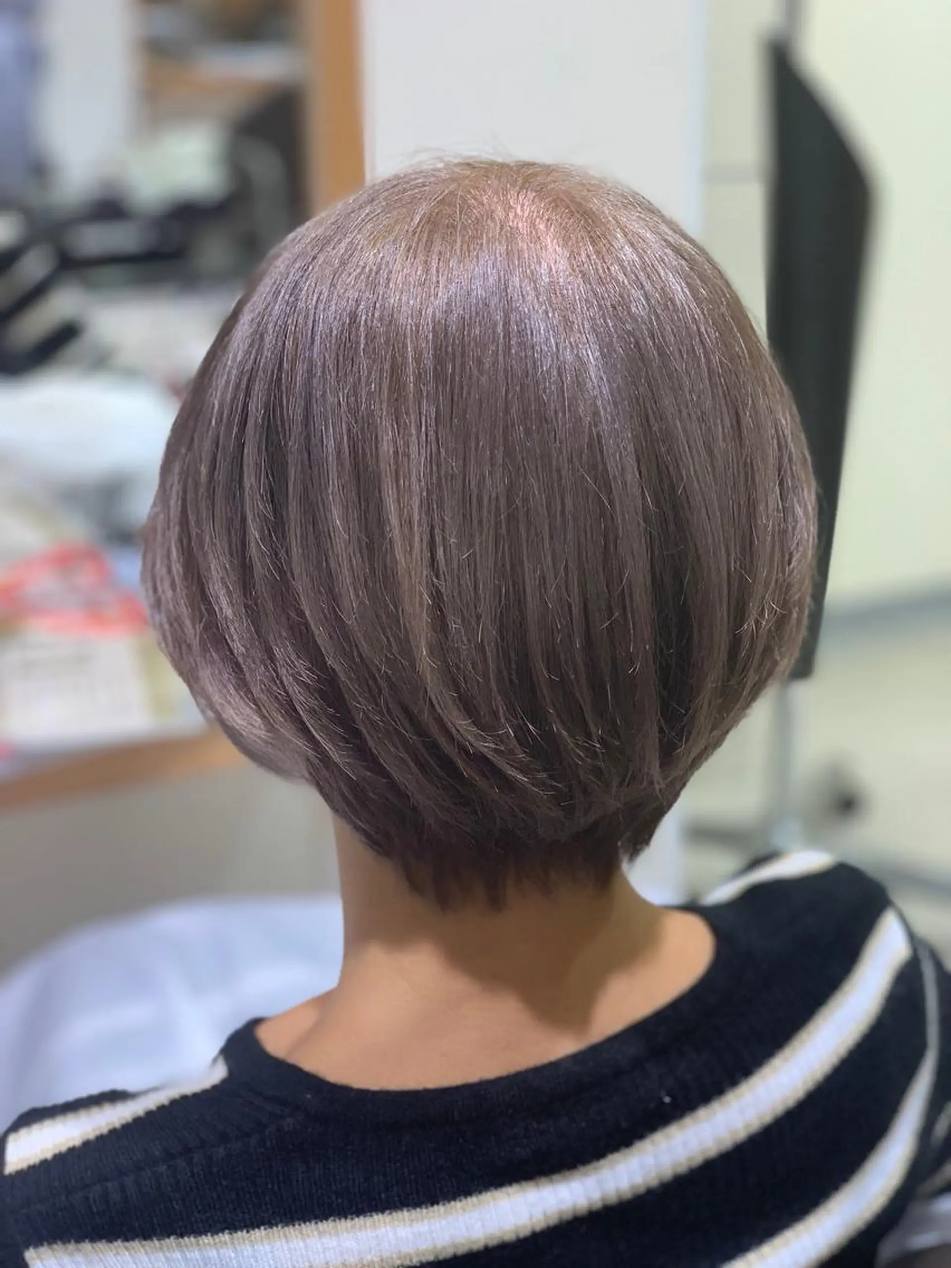 ショート カラー アッシュ ベージュカラー Hitotose代表 中島和樹のヘアスタイル