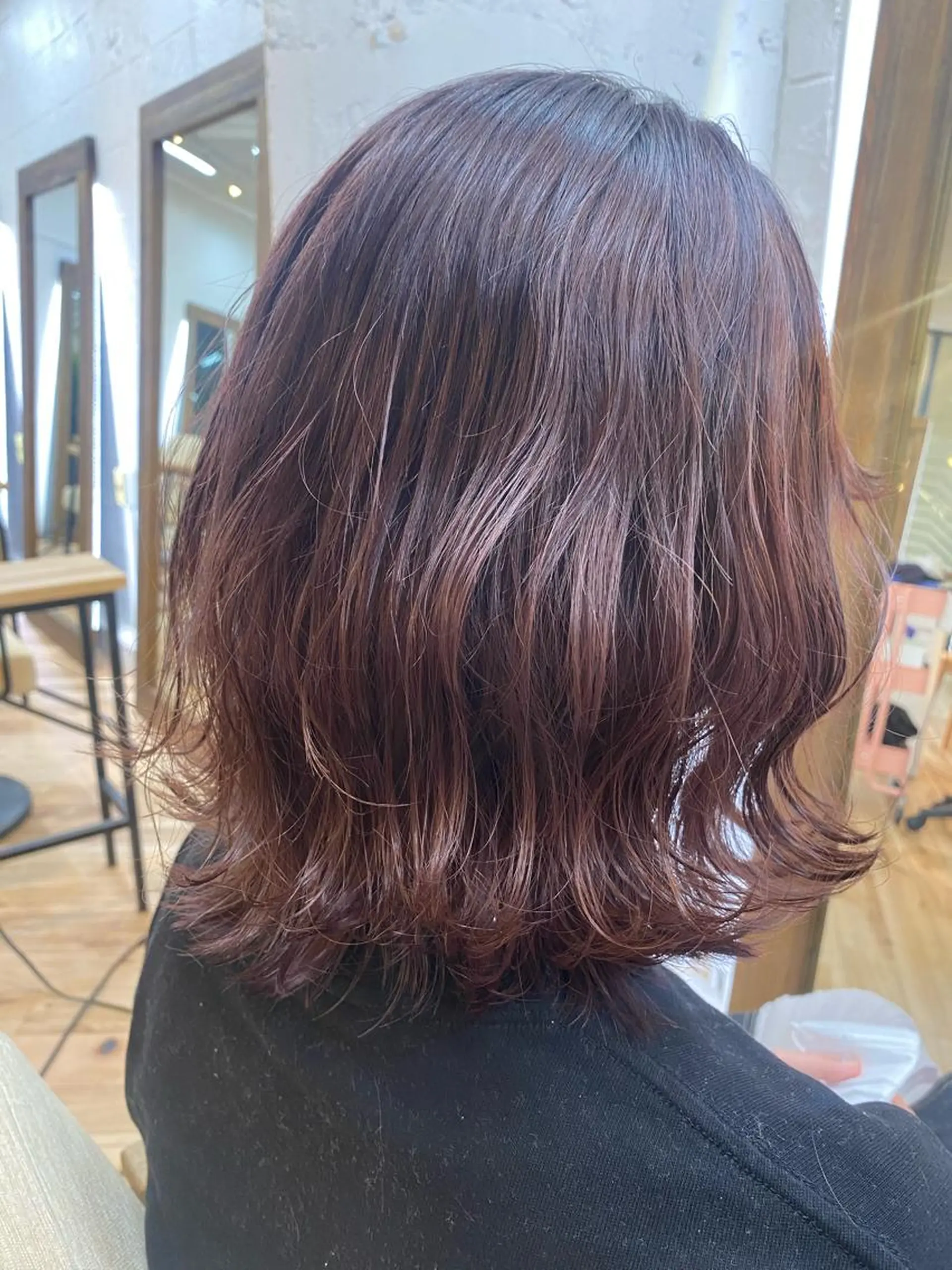 ミディアム おおつき ありかのヘアスタイル