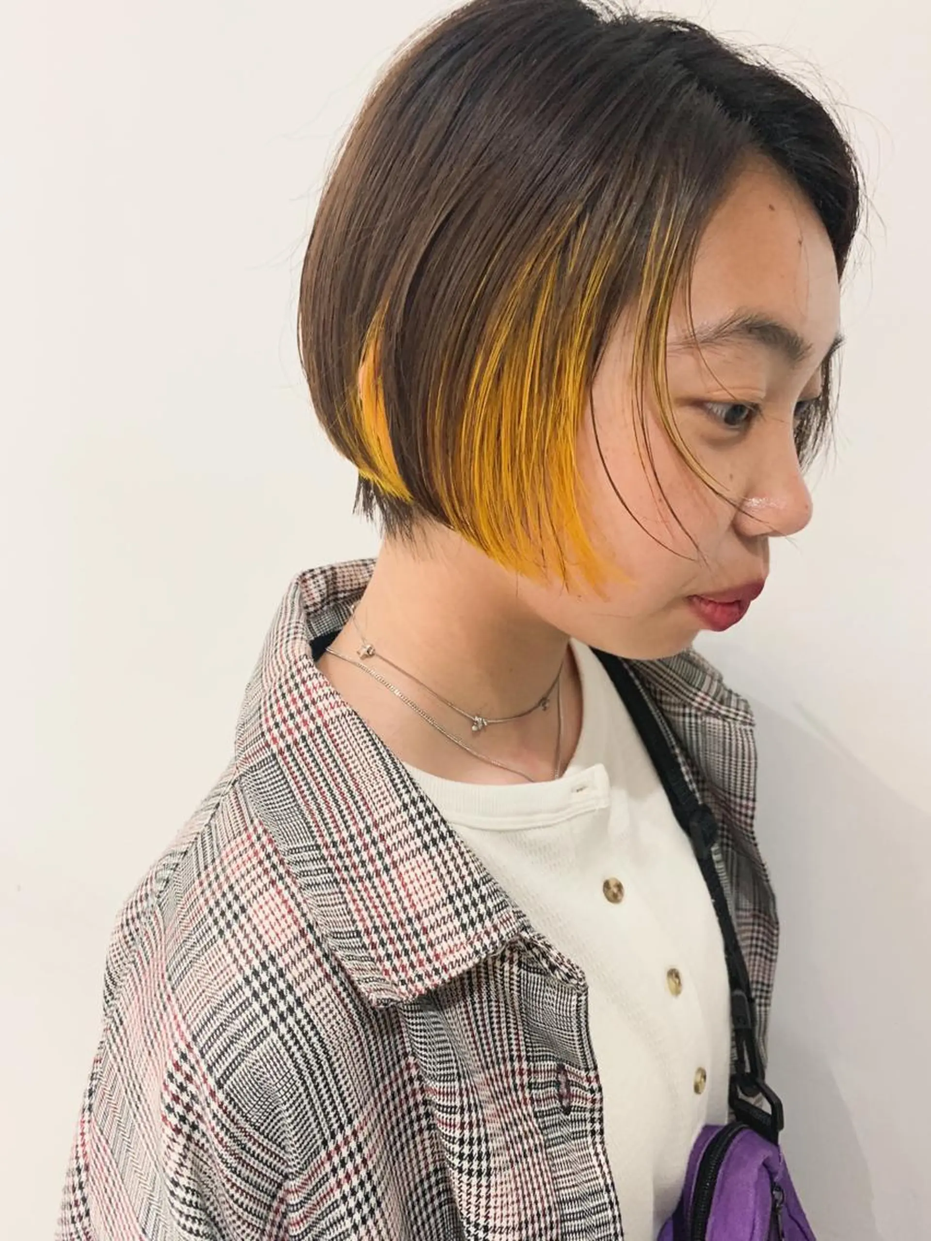 カラー nuu所属・💜ショート💜 ウルフ、ボブ二色亜美のヘアスタイル