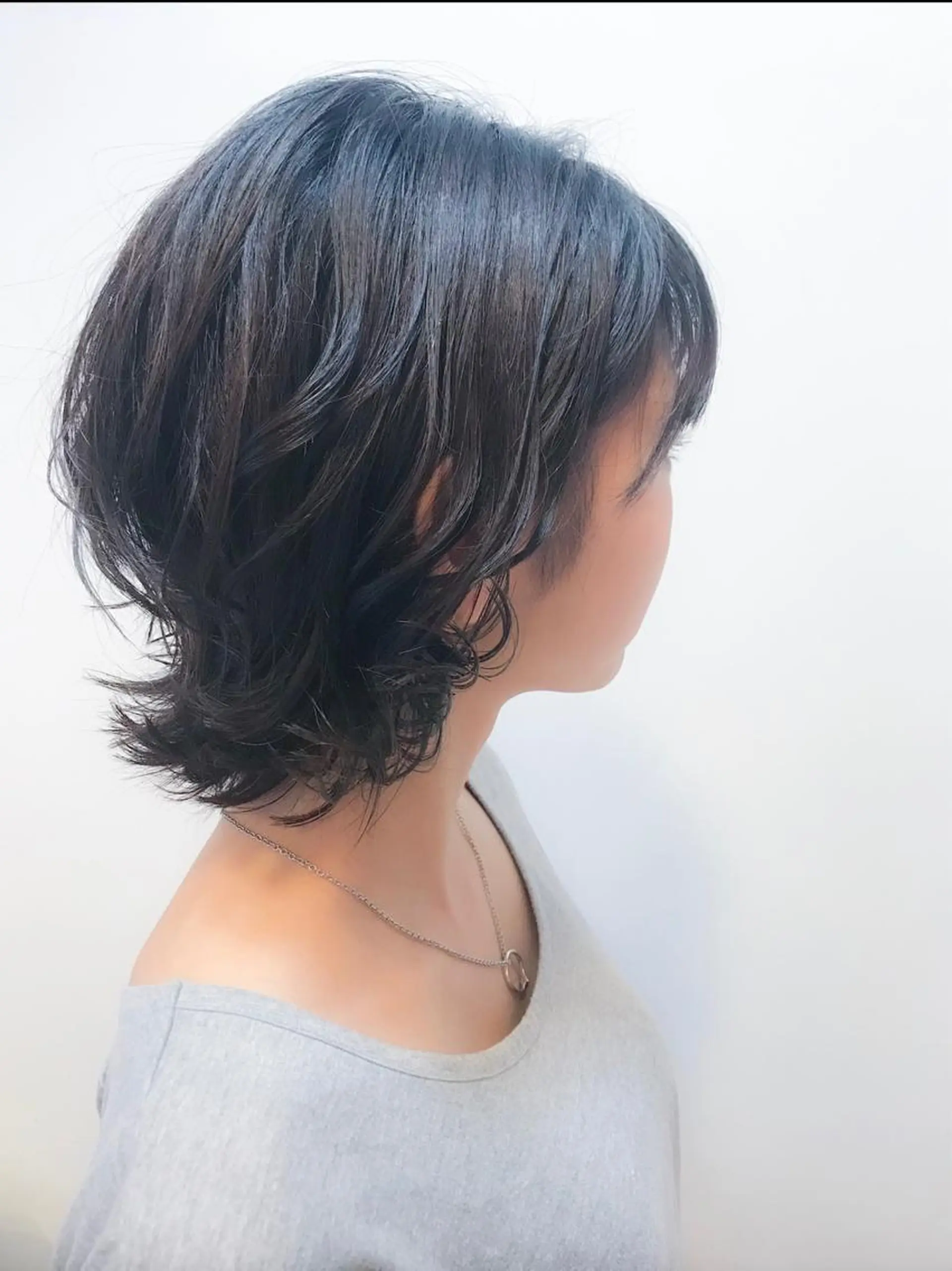 ミディアム くせ毛 ウルフカット ヘアカラー トリートメント 内藤　宏紀 tidasmileのヘアスタイル