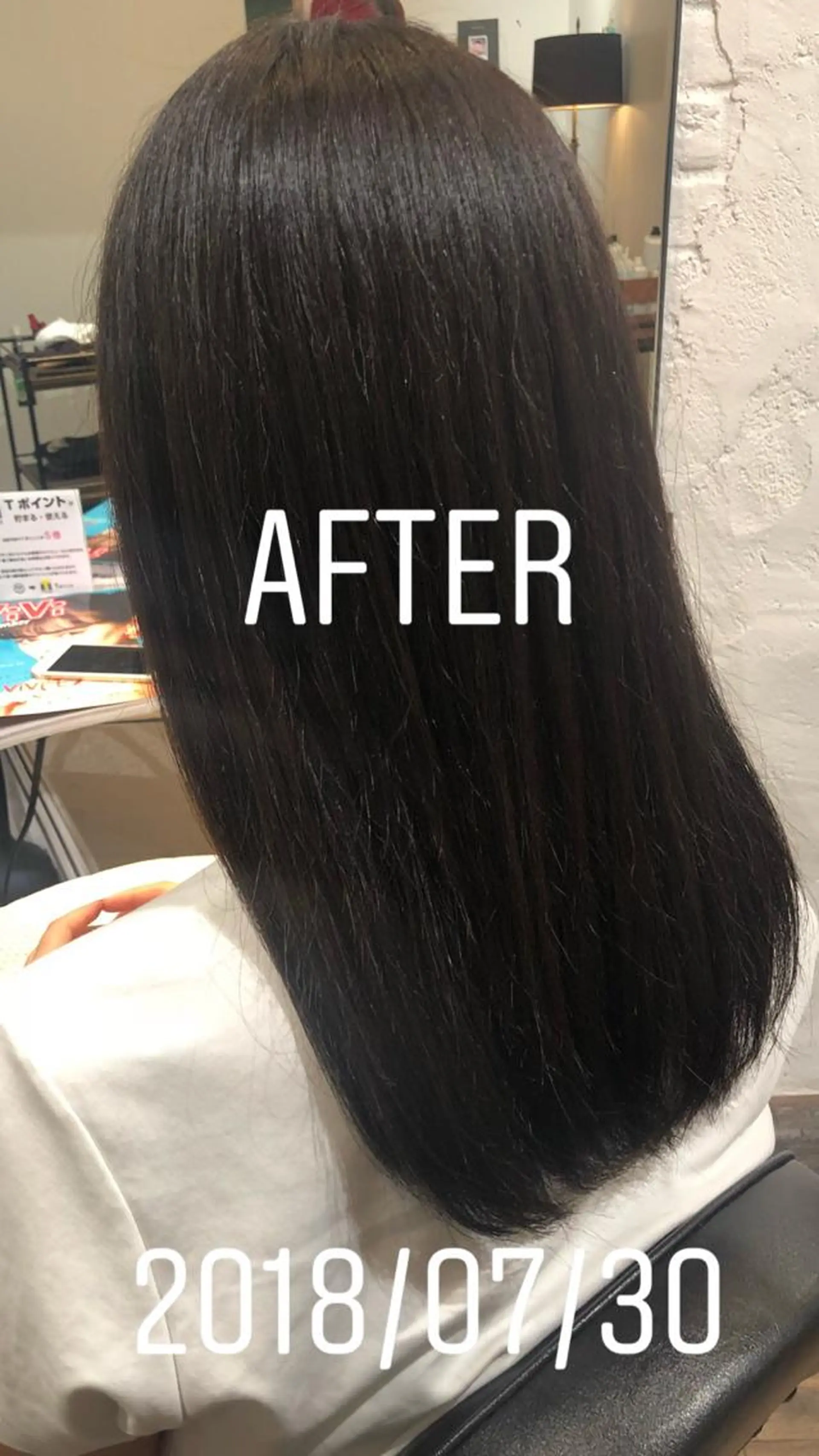 セミロング 梅田ハイトーン チダ ヒナノのヘアスタイル