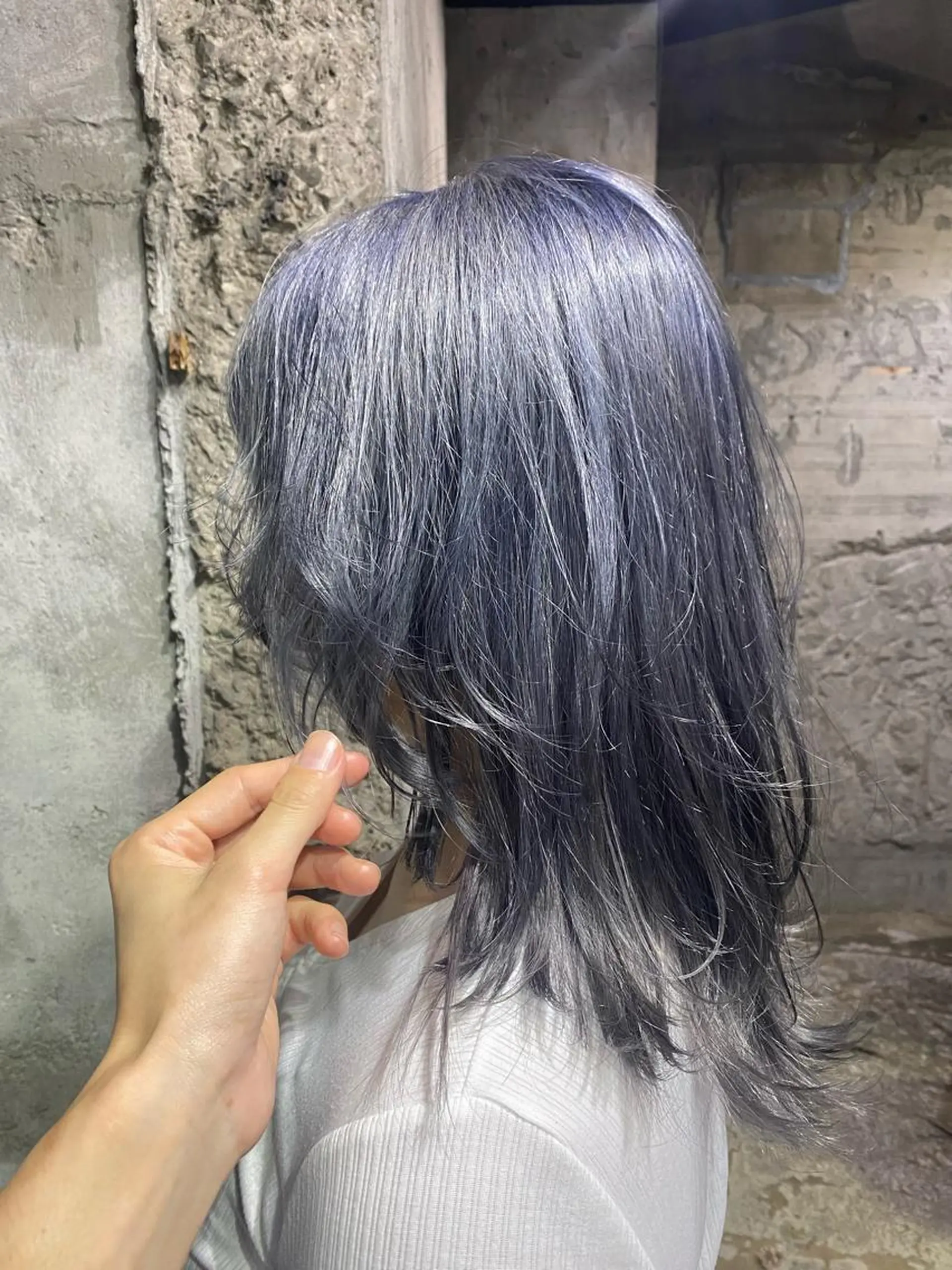 ミディアム カラー ヘアアレンジ ブルーカラー ブルーパープル パープルカラー シルバー ヘアカラー ［似合わせヘア］ ✂︎OGURO✂︎のヘアスタイル