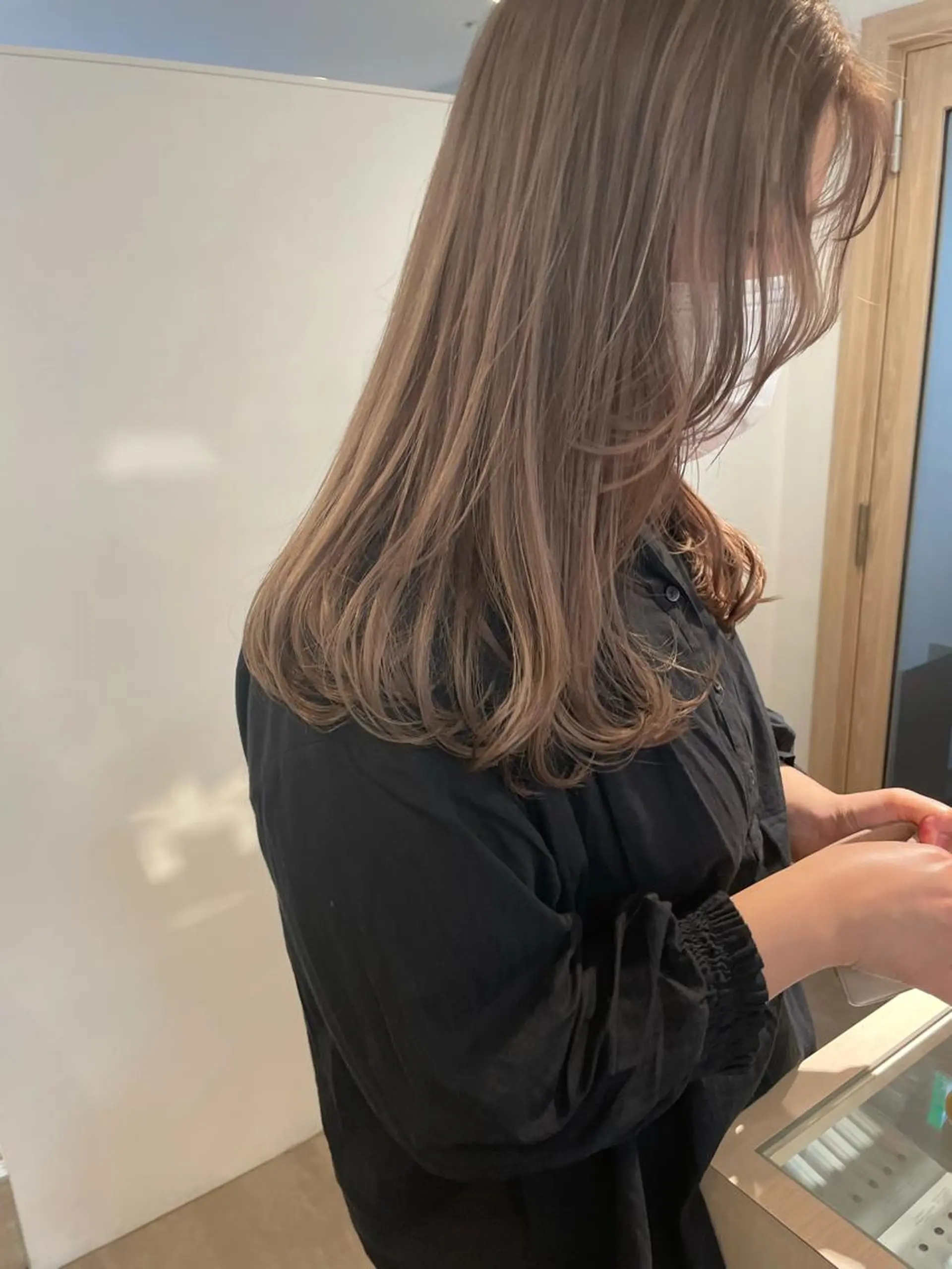 カラー 大迫 江梨のヘアスタイル