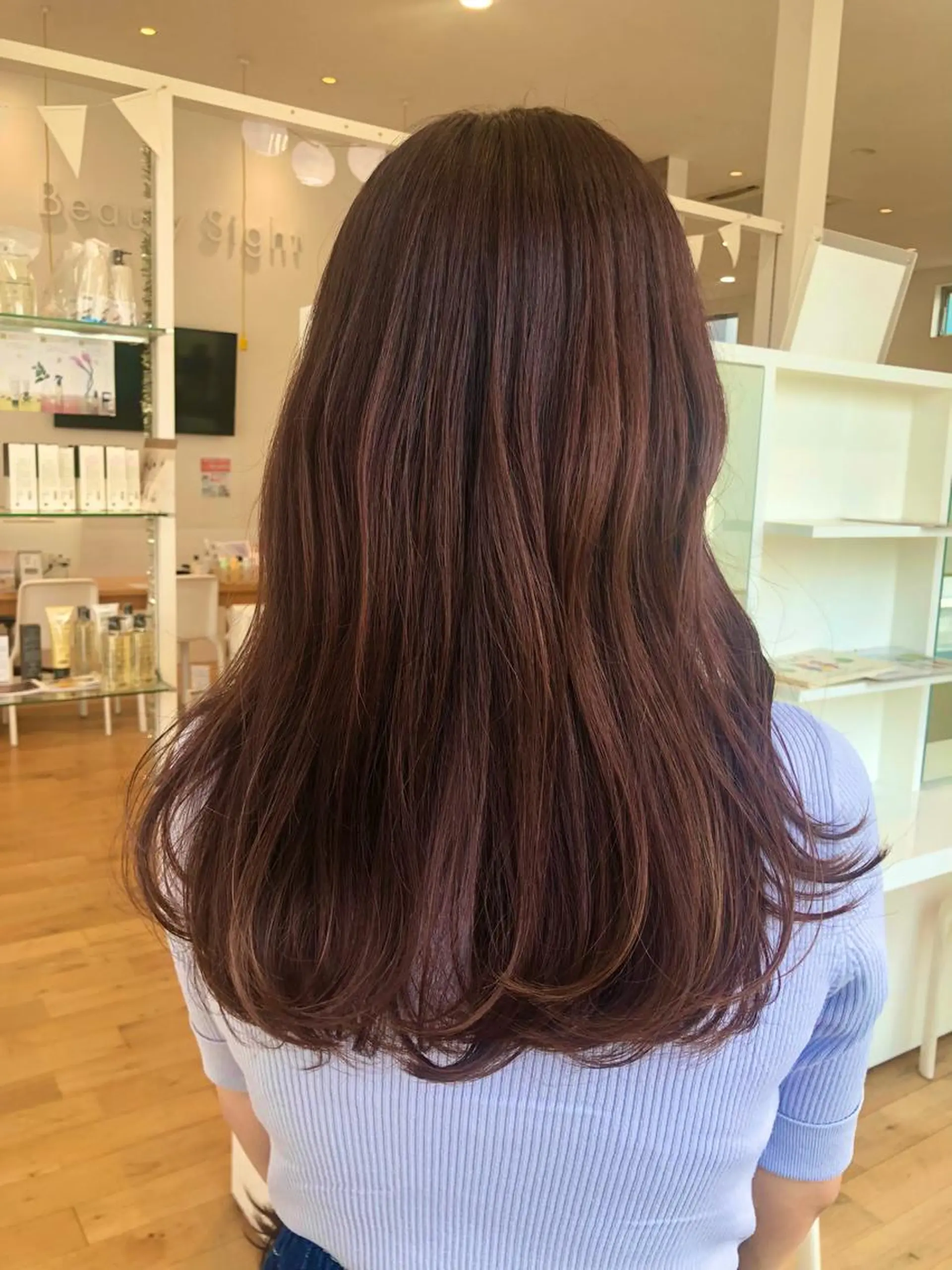 ロング カラー 松原 愛莉のヘアスタイル