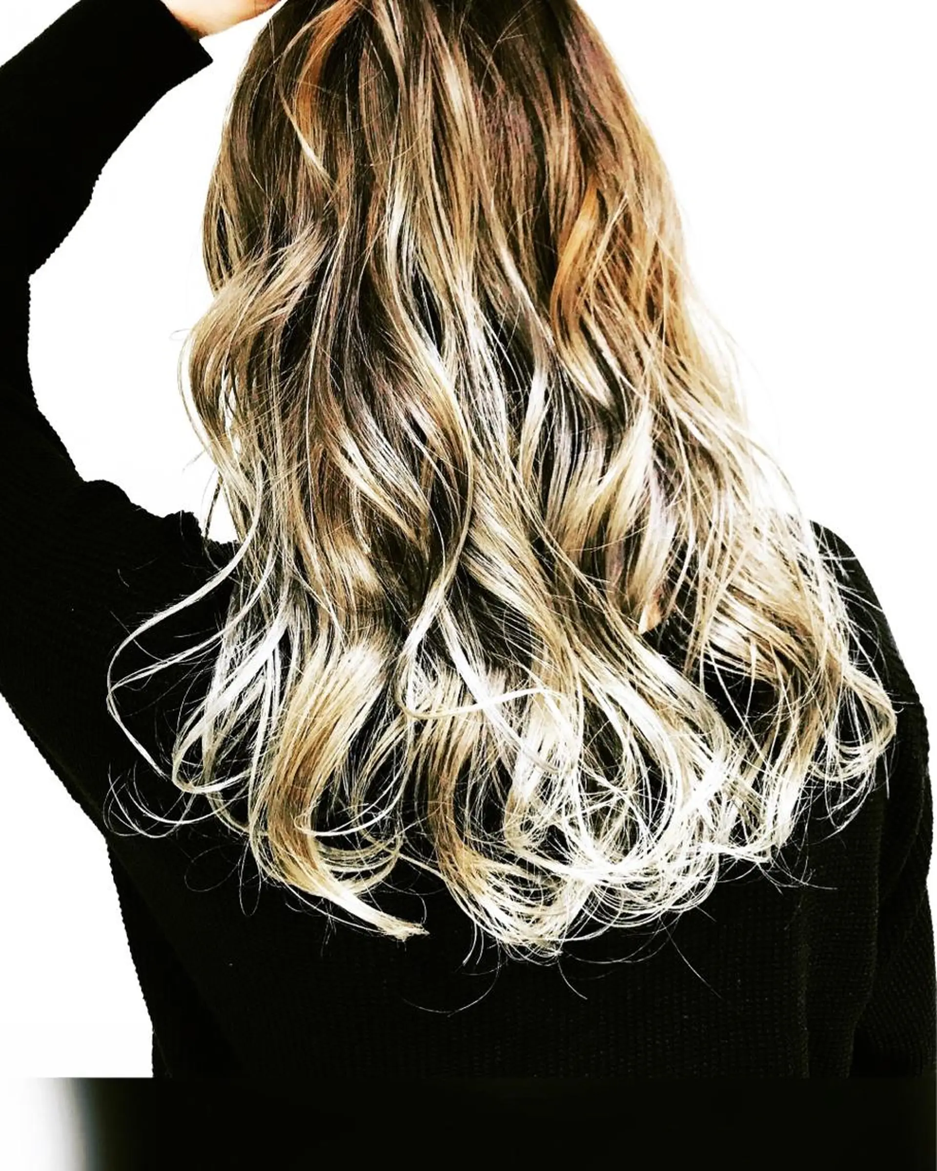 セミロング カラー グラデーションカラー メンズヘア特化 崎田 成人のヘアスタイル