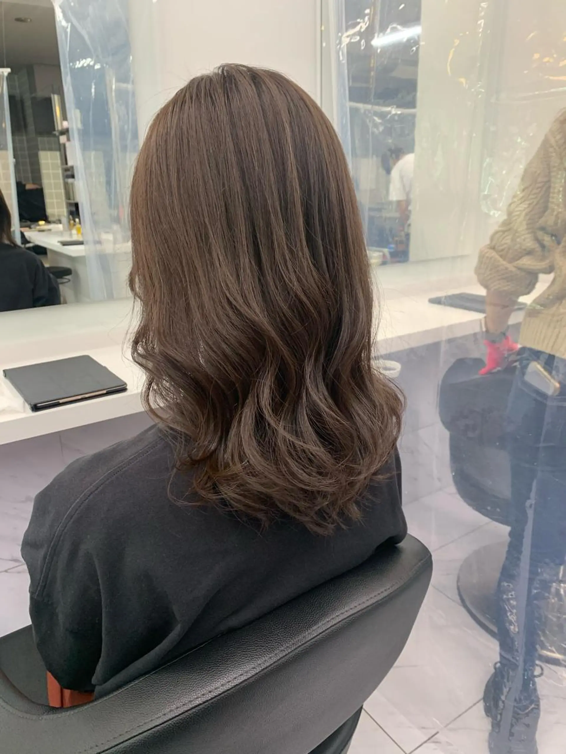 ミディアム 【美容室が苦手な方 専問美容室】MIHOのヘアスタイル