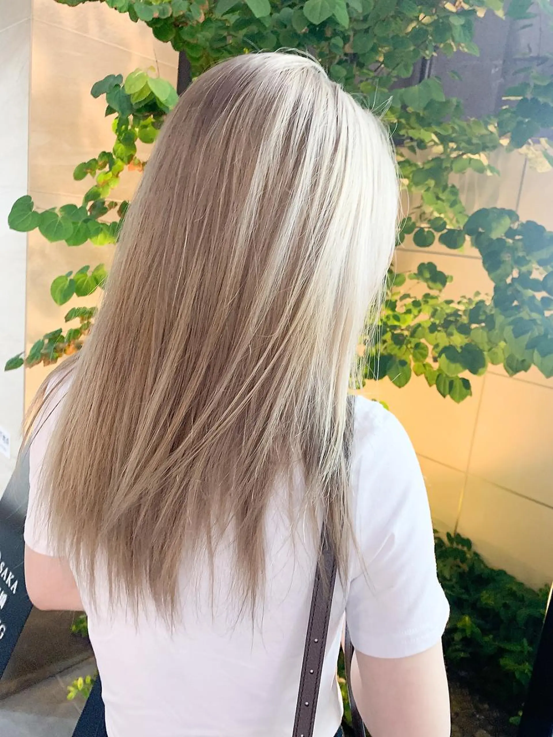 セミロング カラー 髪質改善 Noe心斎橋店のヘアスタイル