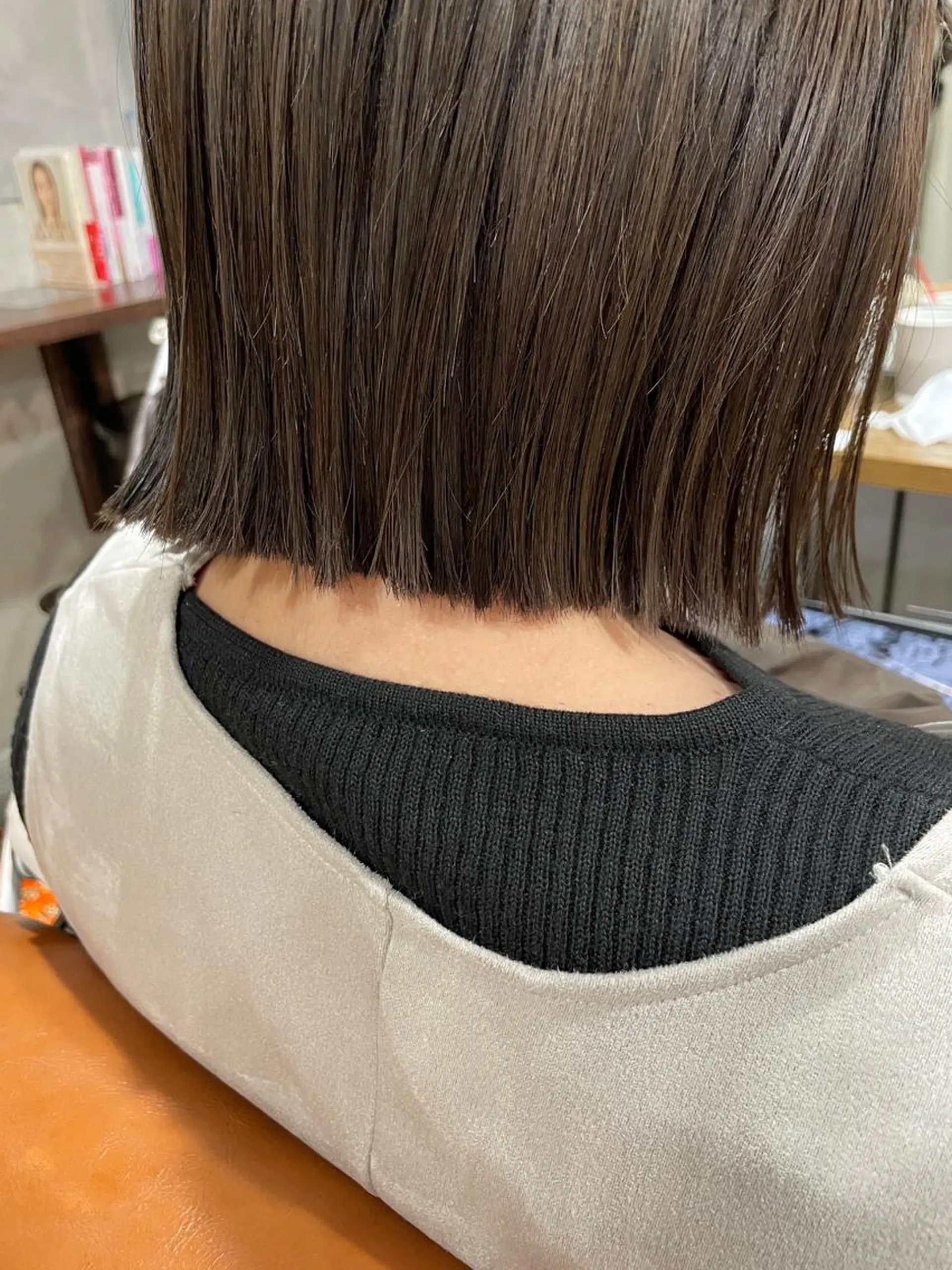 ミディアム カット ヘアカラー トリートメント さの あやねのヘアスタイル