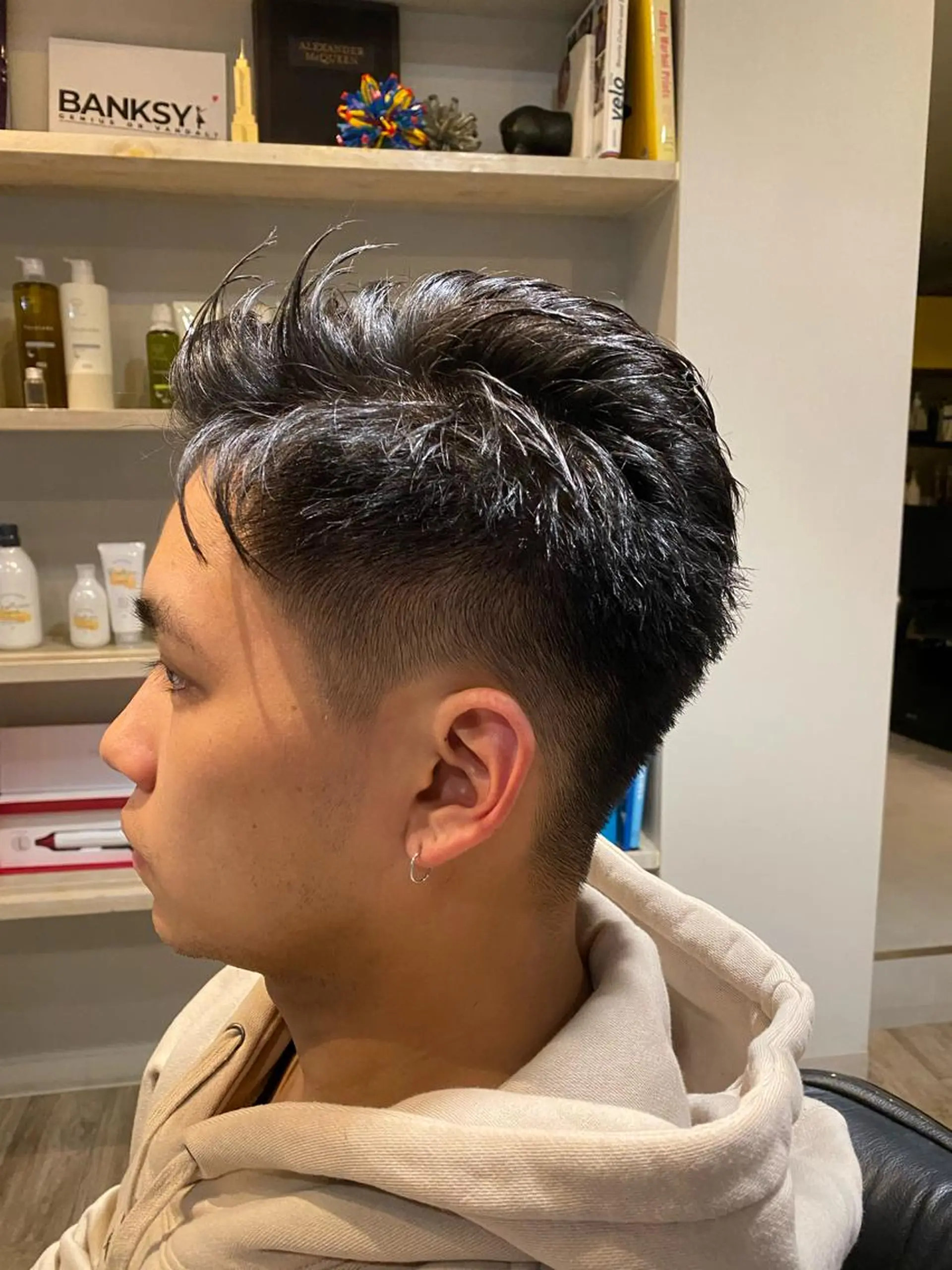 ショート かきあげバング 谷野 祥真のヘアスタイル