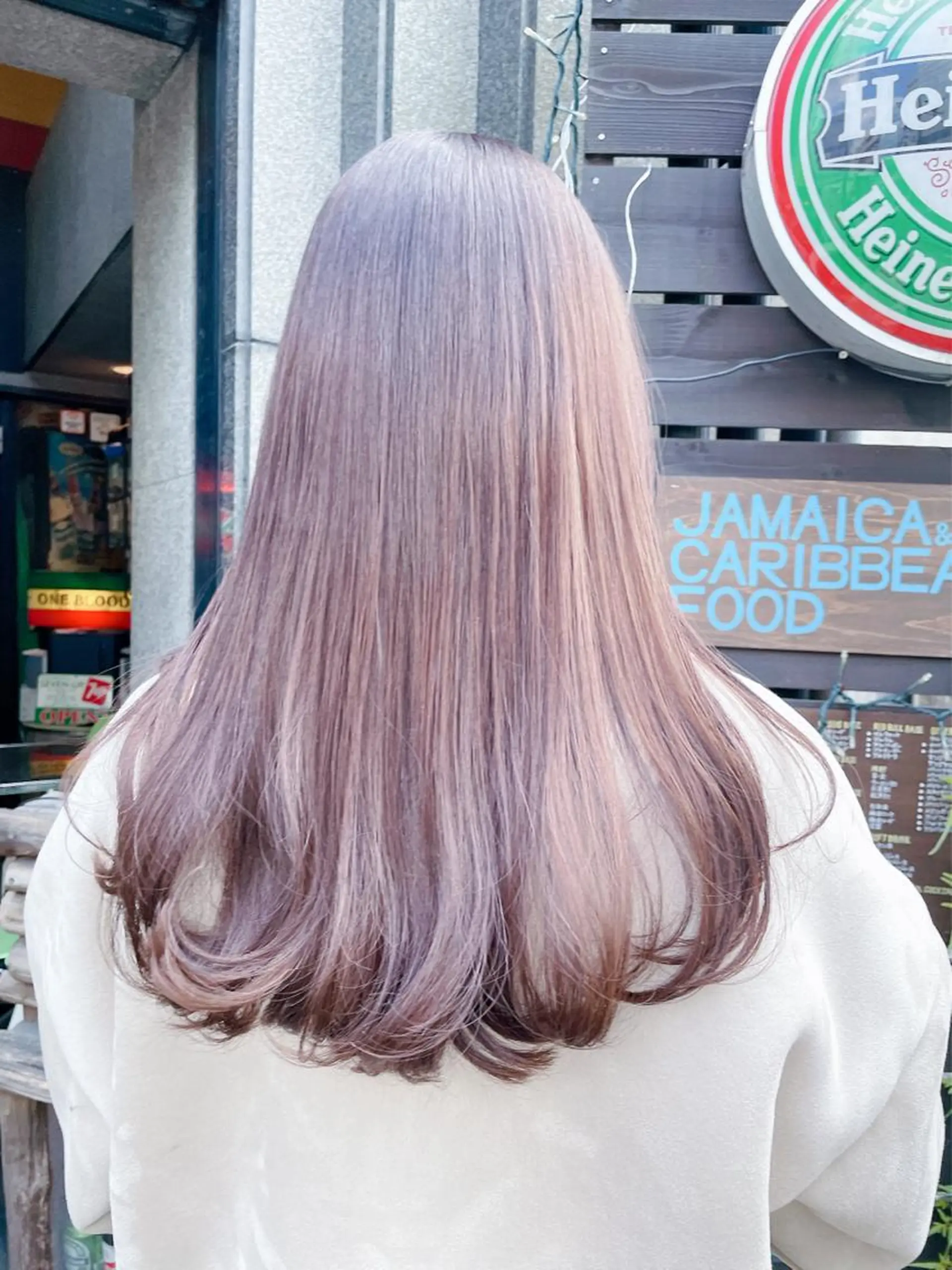 ミディアム カラー ミディアムパーマ メッシュ レイヤーカット ローレイヤー トリートメント Chic シックのヘアスタイル