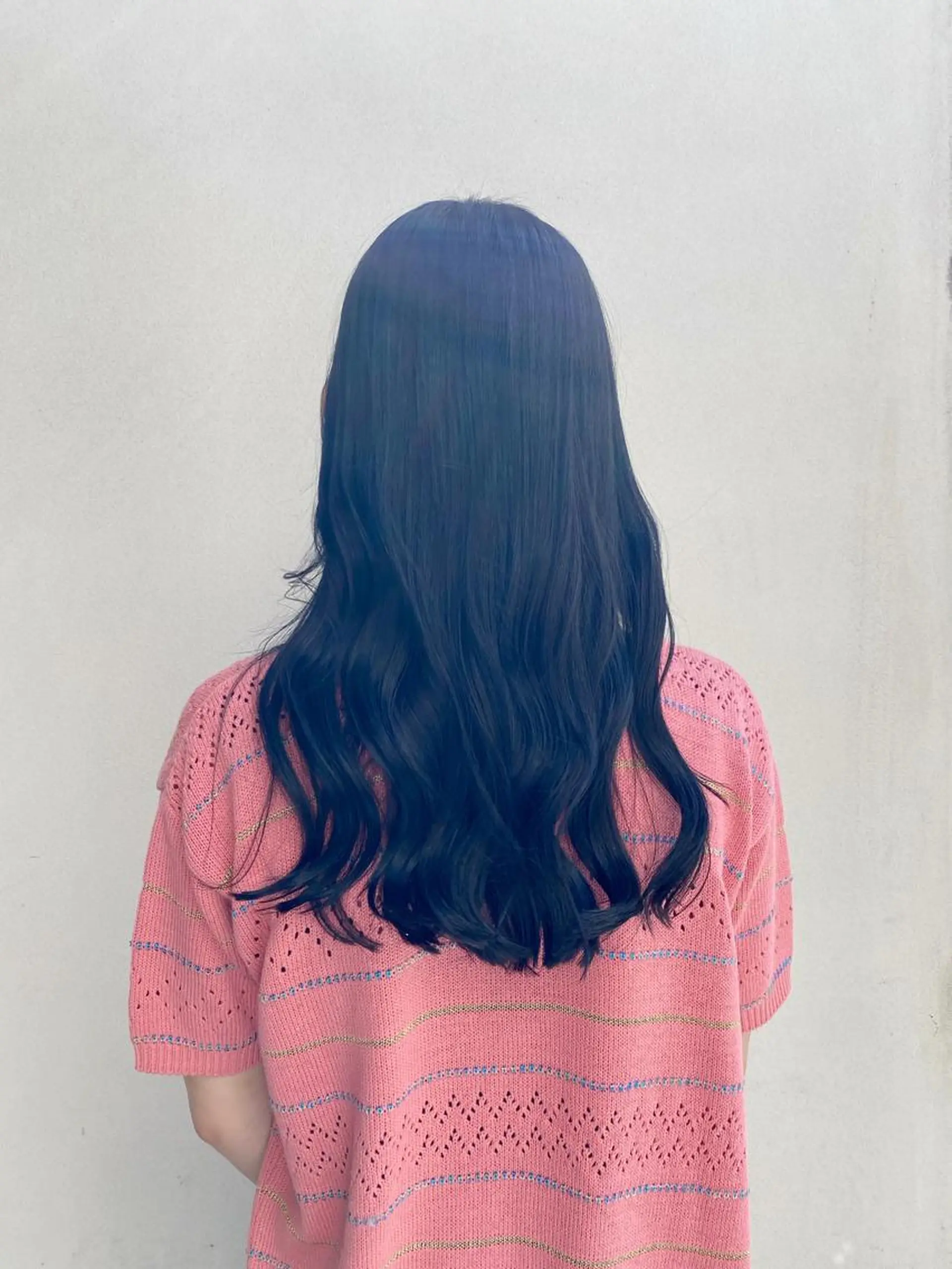 ロング カラー 黒髪 ブルーカラー ブルーブラック カット ヘアカラー トリートメント ボブ/縮毛矯正/ レイヤー/塚田のヘアスタイル