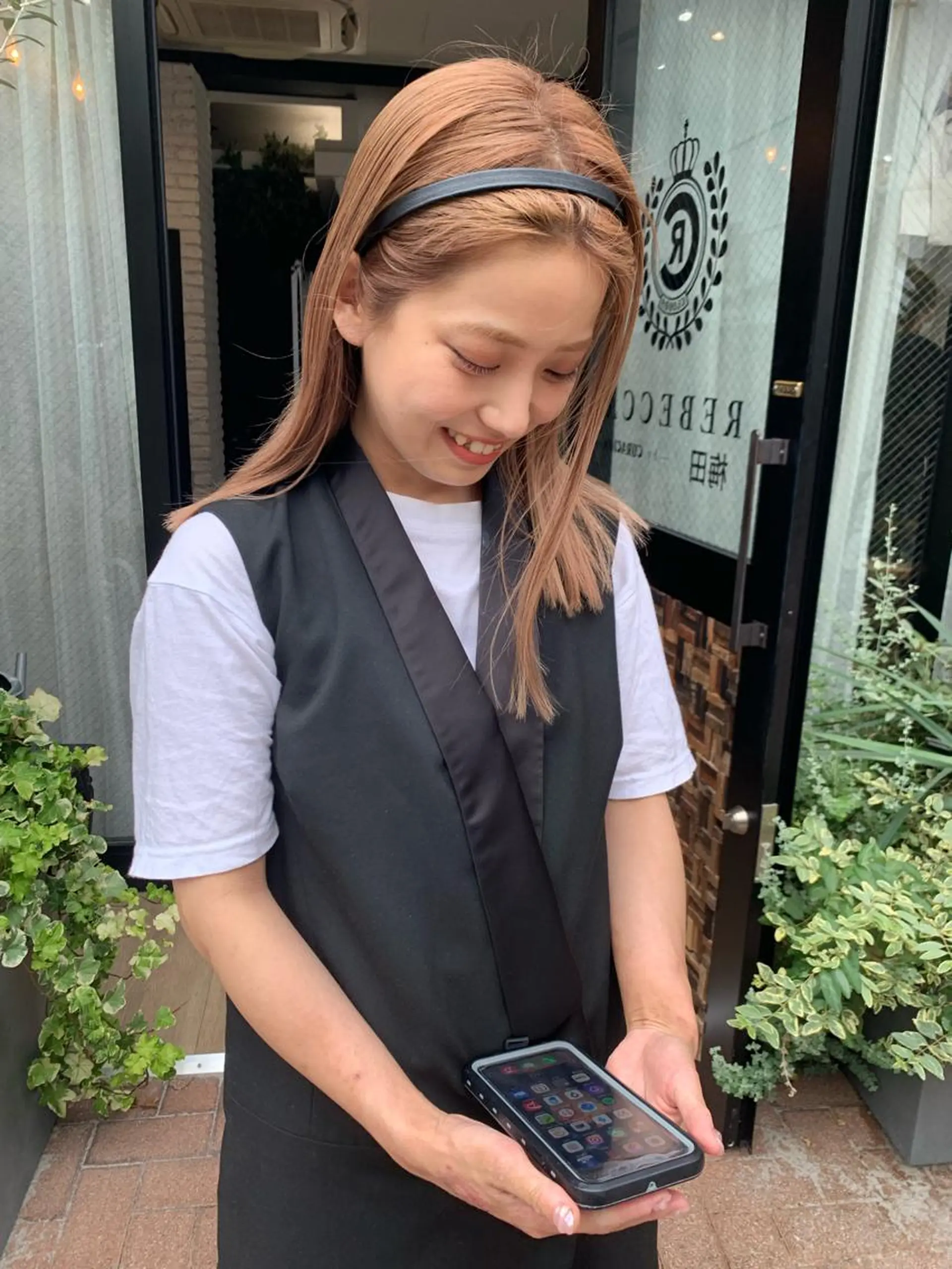 セミロング カラー ベージュカラー ヘアカラー トリートメント レイヤー/顔周り /AKARIのヘアスタイル