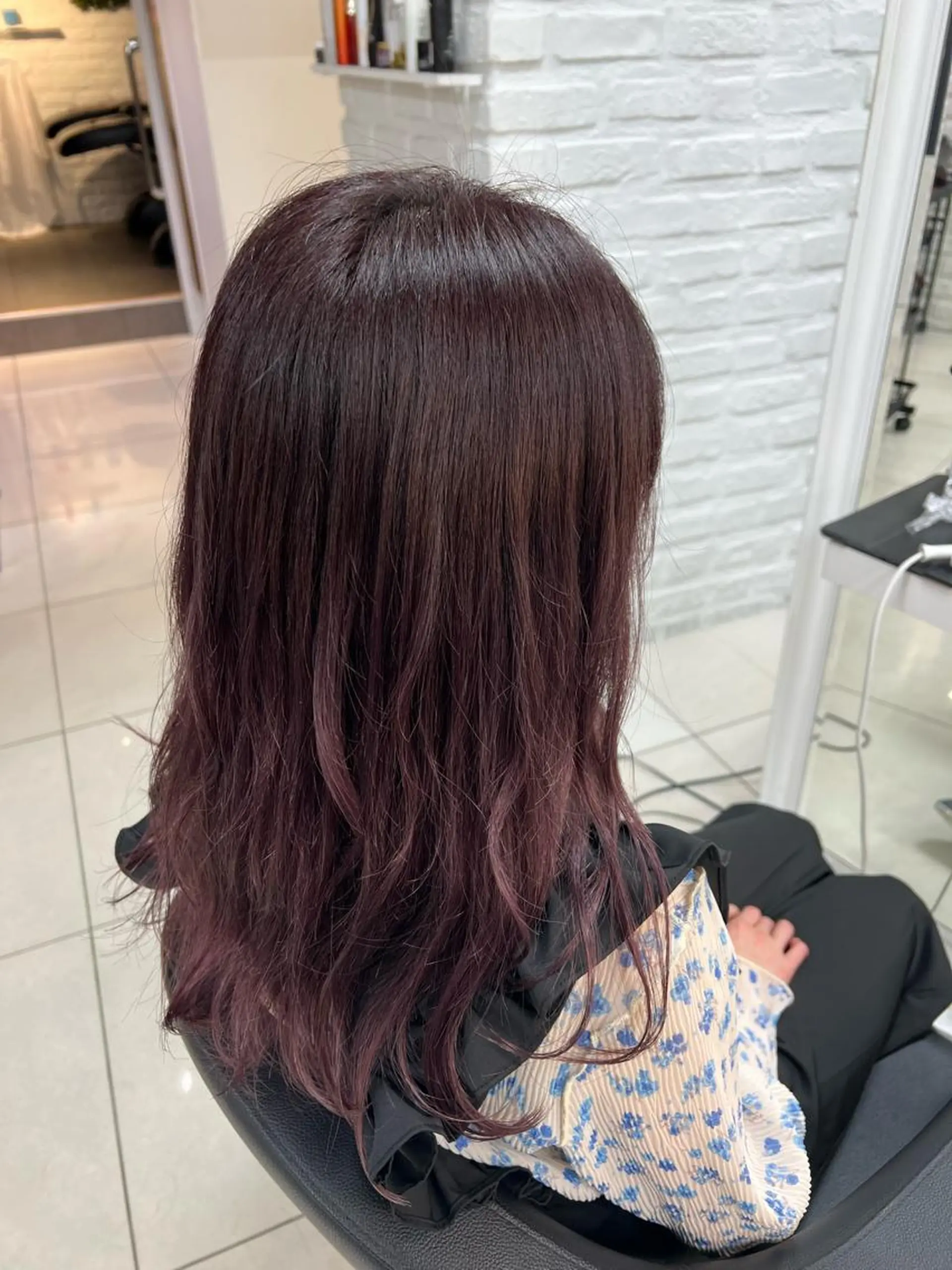 セミロング カラー ラベンダーカラー ピンクカラー ピンクラベンダー ヘアカラー トリートメント 【暖色カラー特化】 中山由梨のヘアスタイル