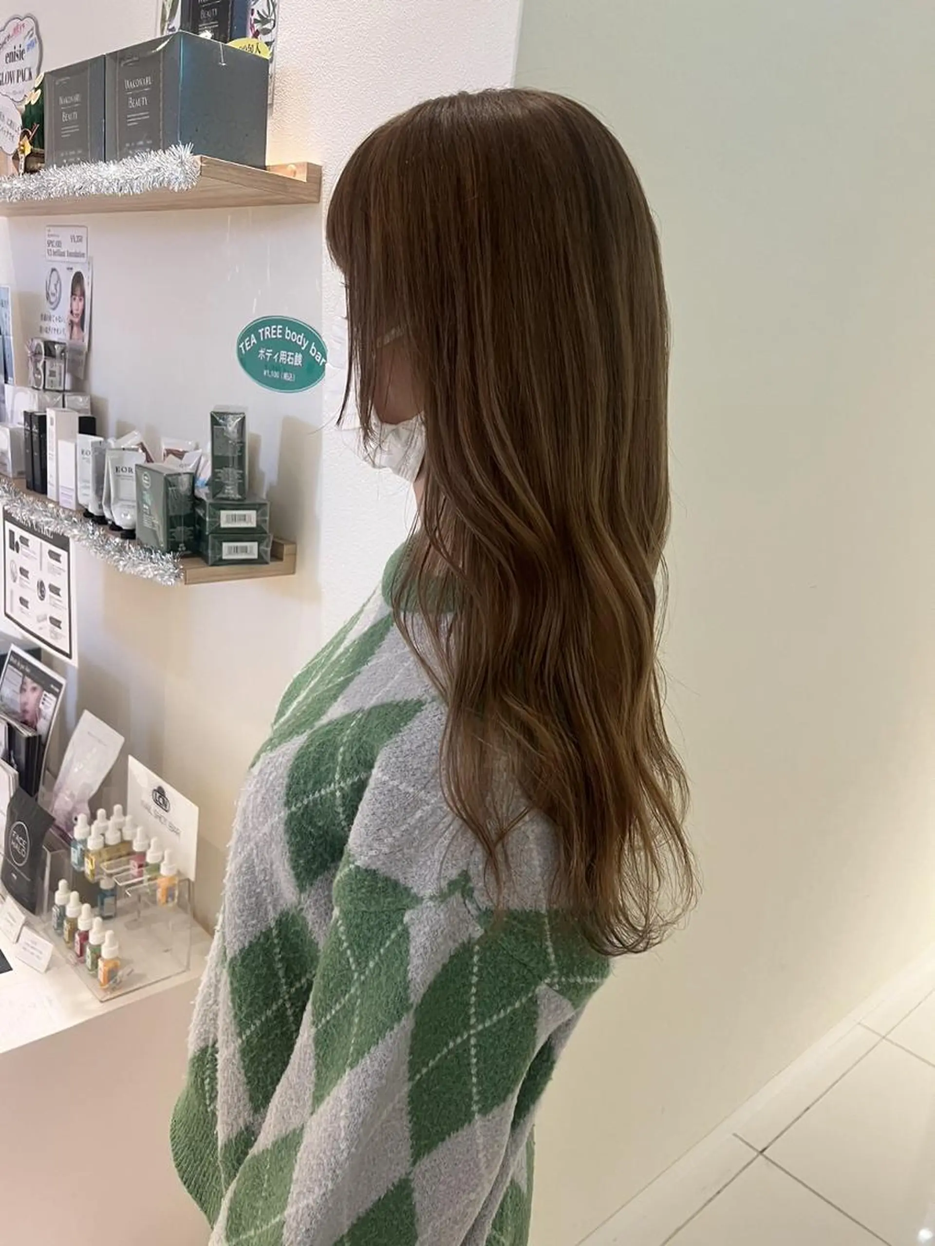 ミディアム カット ヘアカラー トリートメント アヴァンスクロス あべのルシアス店のヘアスタイル