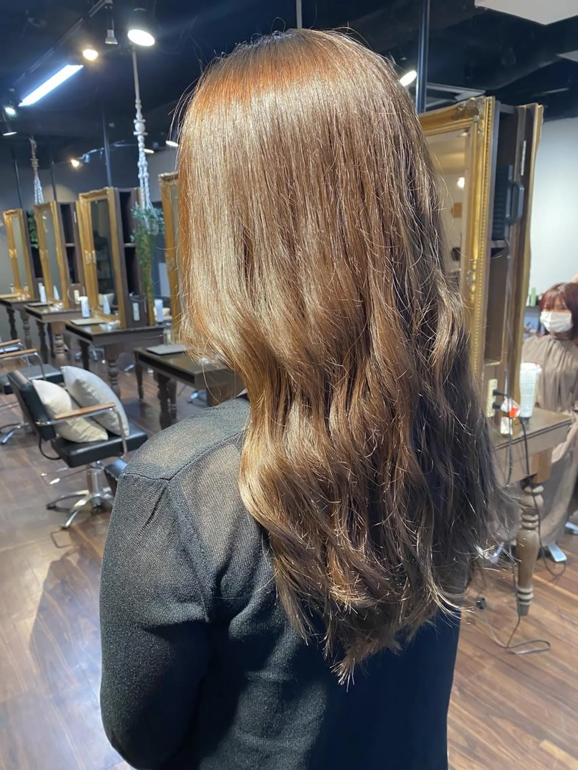 ロング カラー パーマ ヘアアレンジ ブラウンカラー 韓国ヘア×髪質 改善🇰🇷シオリのヘアスタイル