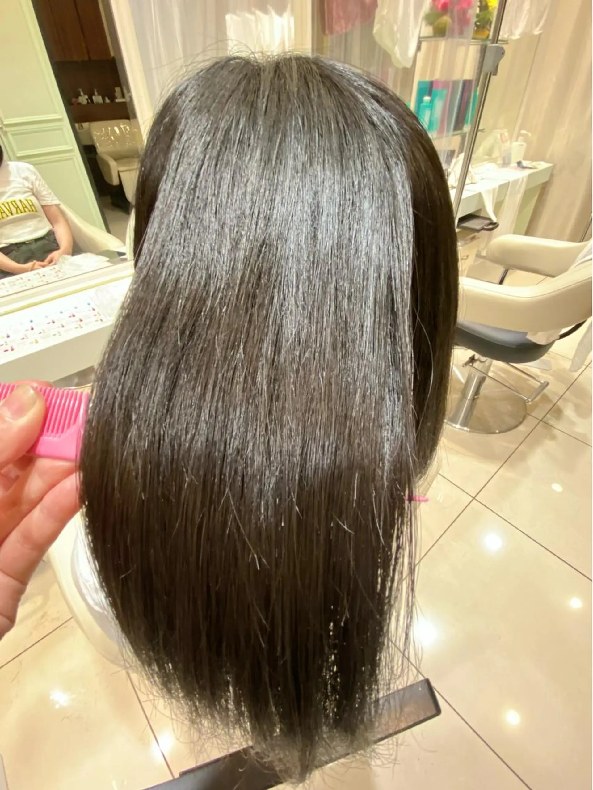 セミロング パーマ SALOWIN 新宿三丁目East所属・縮毛矯正/艶カラー /美髪/ﾒｸﾞﾐのヘアスタイル