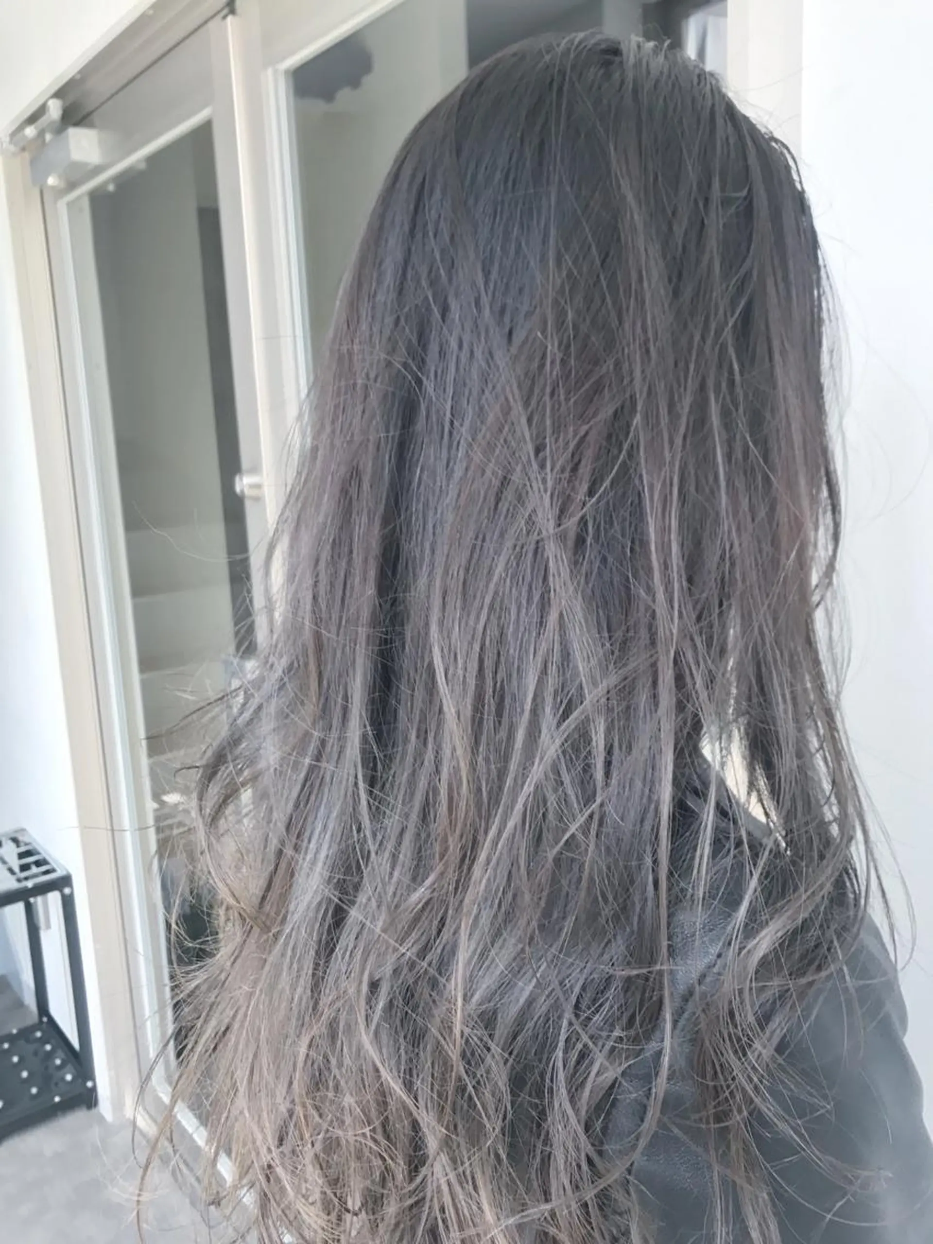 ロング カラー グレージュ ハイライトカラー ハイライト ヘアカラー トリートメント DUMBO所属・【完全マンツー 恵比寿】佐藤 翔のヘアスタイル