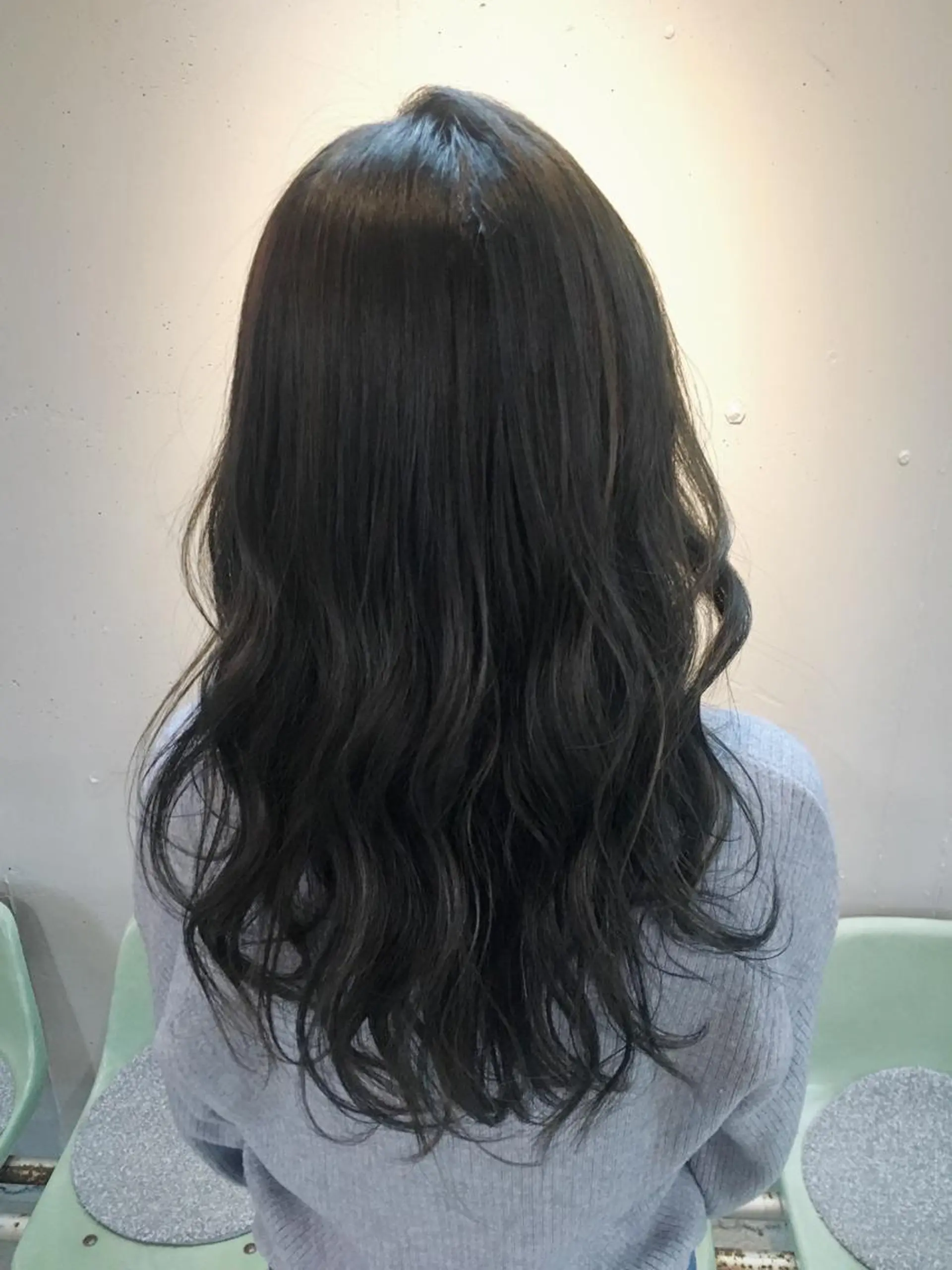 ロング カラー パーマ ブルーカラー ブルージュ カット トリートメント 代表 中島貴志のヘアスタイル