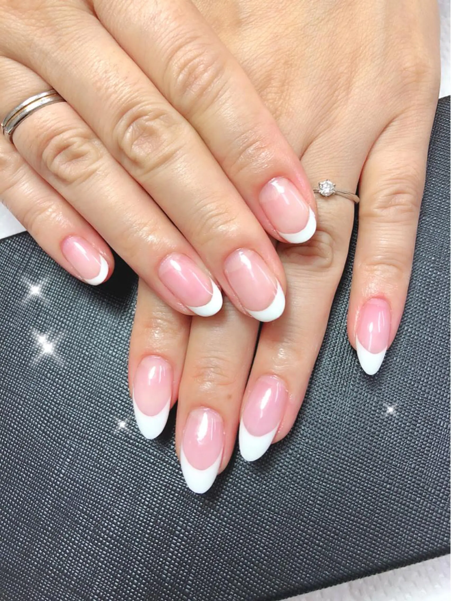 ネイル フレンチネイル ジェルネイル スカルプネイル 石原 夕華のネイルデザイン