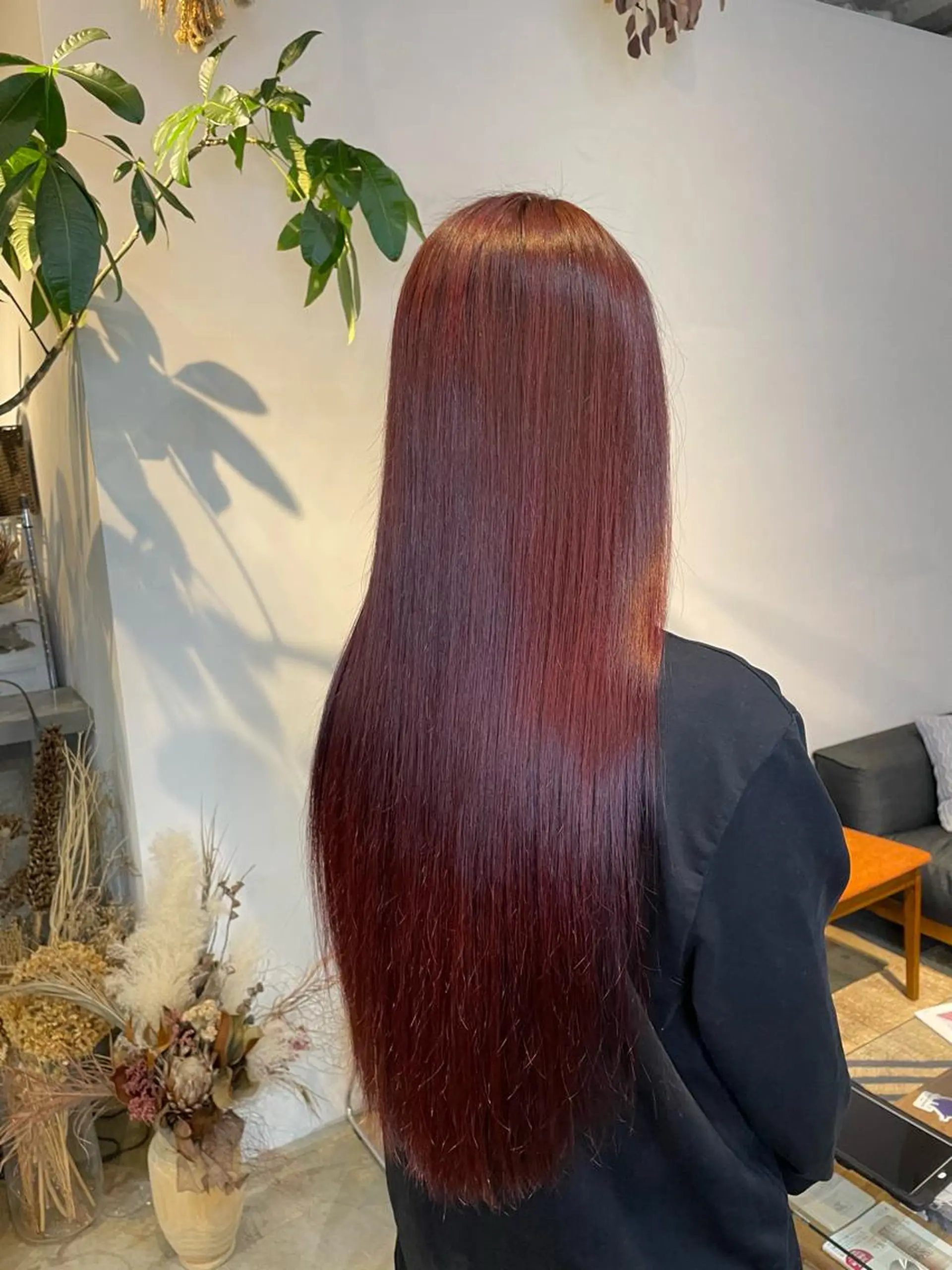 ロング カラー トリートメント MAUVE MIYUのヘアスタイル