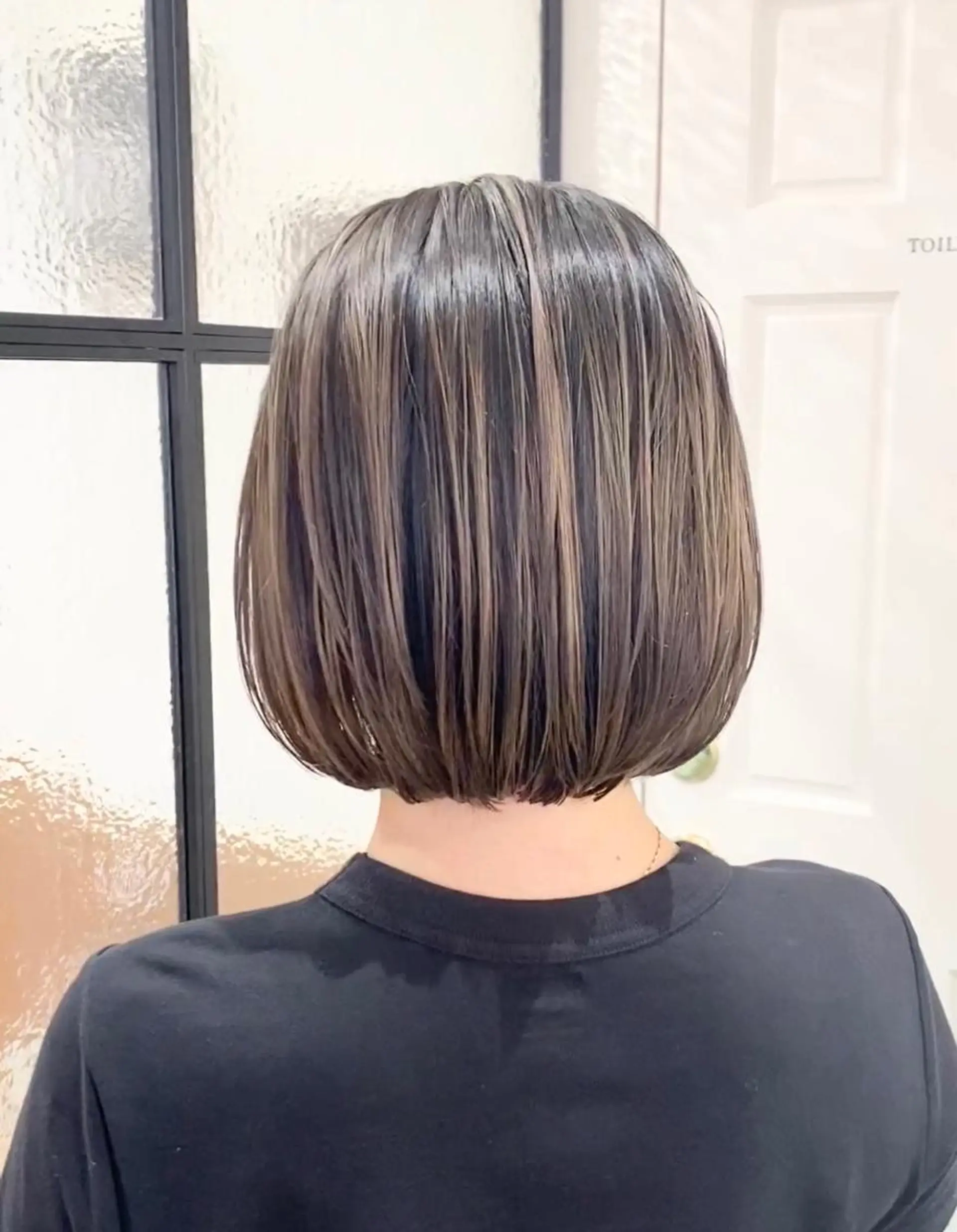 セミロング salowin 原宿 aroa所属・韓国／ハッシュカット ／透明感カラー／金野のヘアスタイル