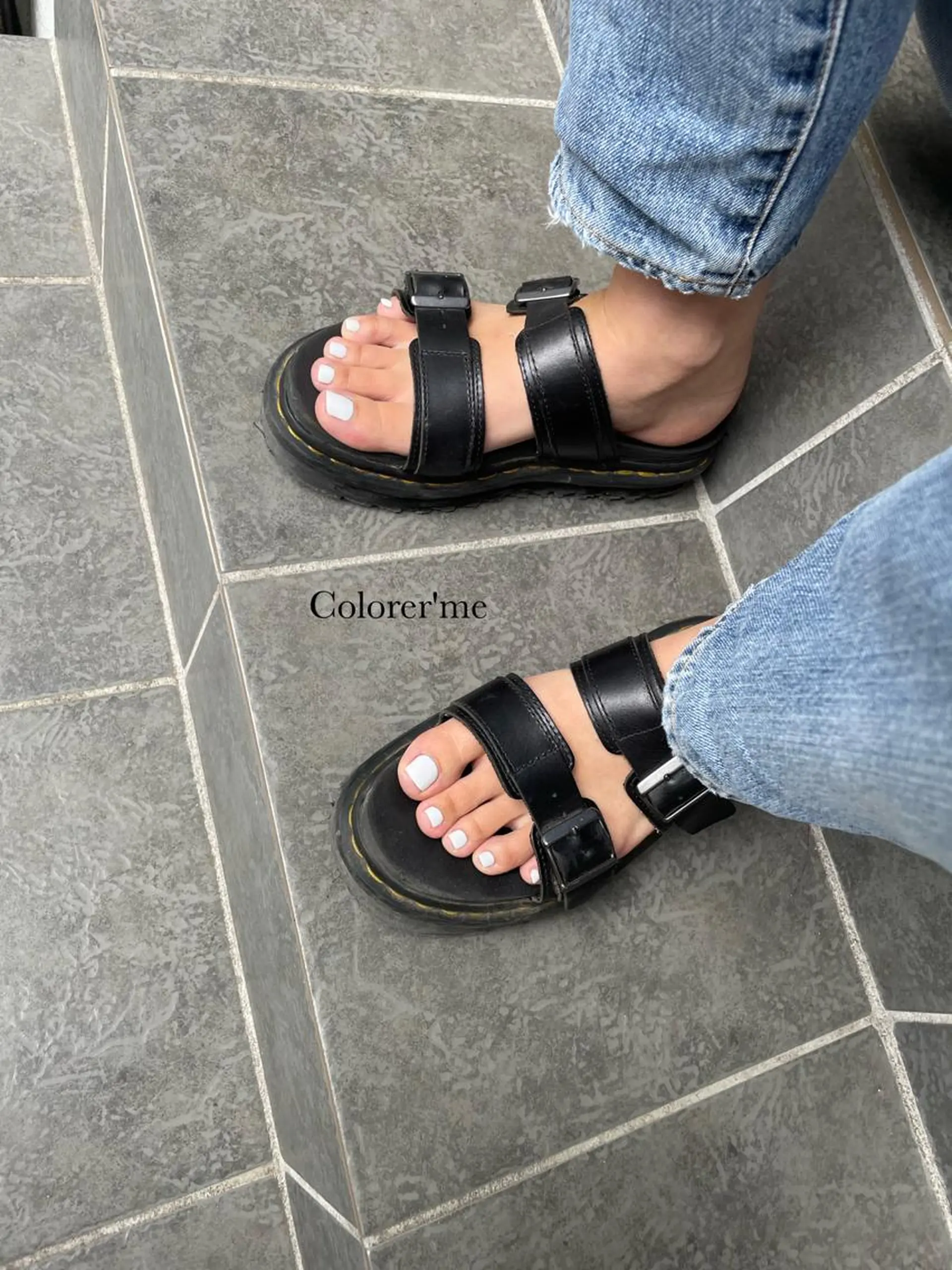 ネイル フットネイル ワンカラーネイル ホワイト フットネイル Colorer'me クロレミーのネイルデザイン