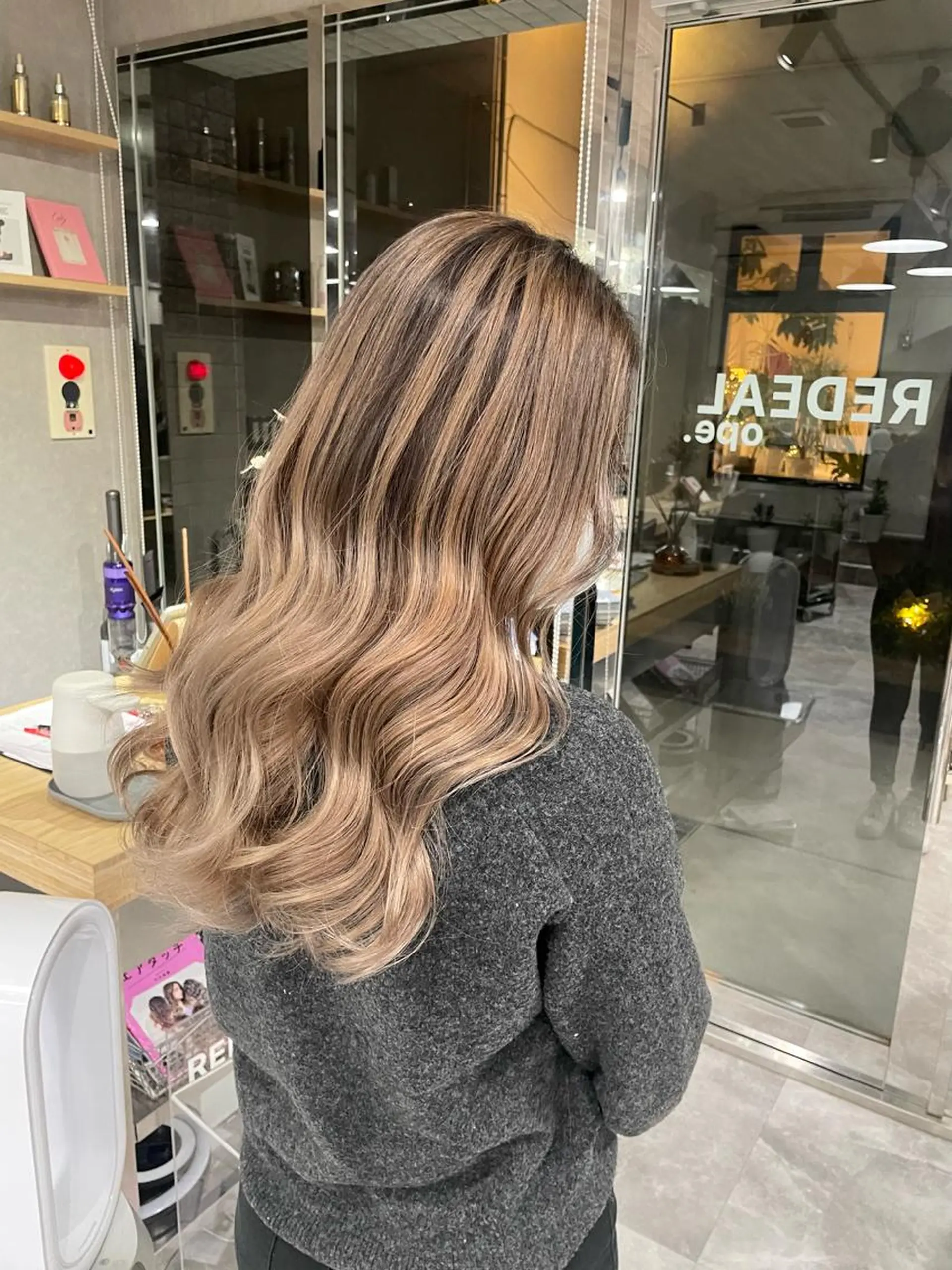 ロング レイヤーカット REDEAL SHIBUYA所属・maya/レイヤー カット/ミインパーマのヘアスタイル