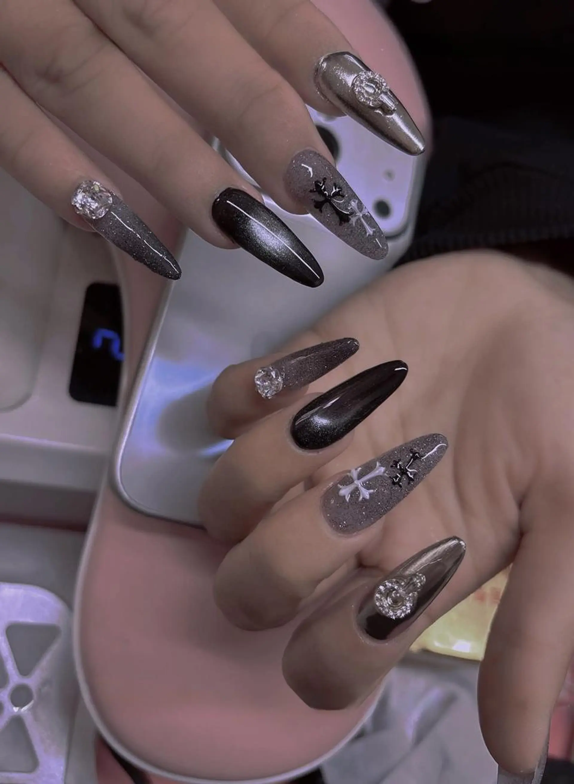 ロング 韓国風ヘア ハンドネイル Bling Salonのネイルデザイン