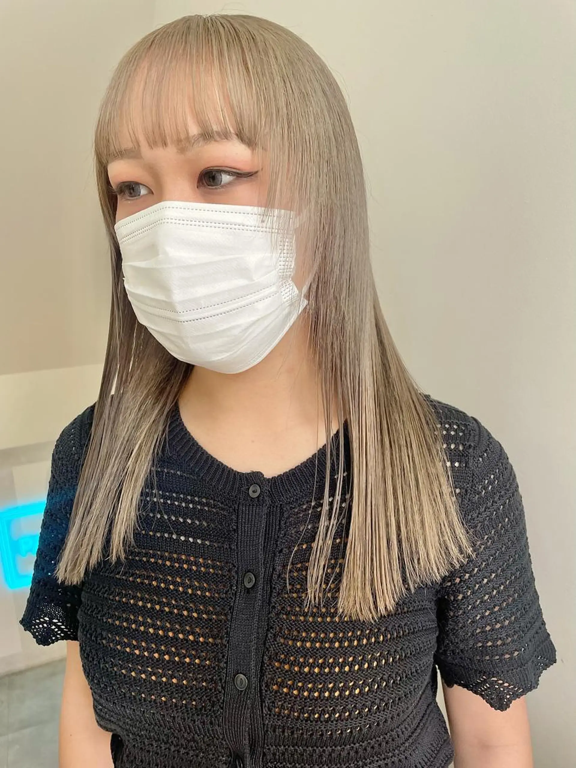 カラー ヘアカラー 🎀ボブ＋ハイトーン シュカ👶🏻のヘアスタイル