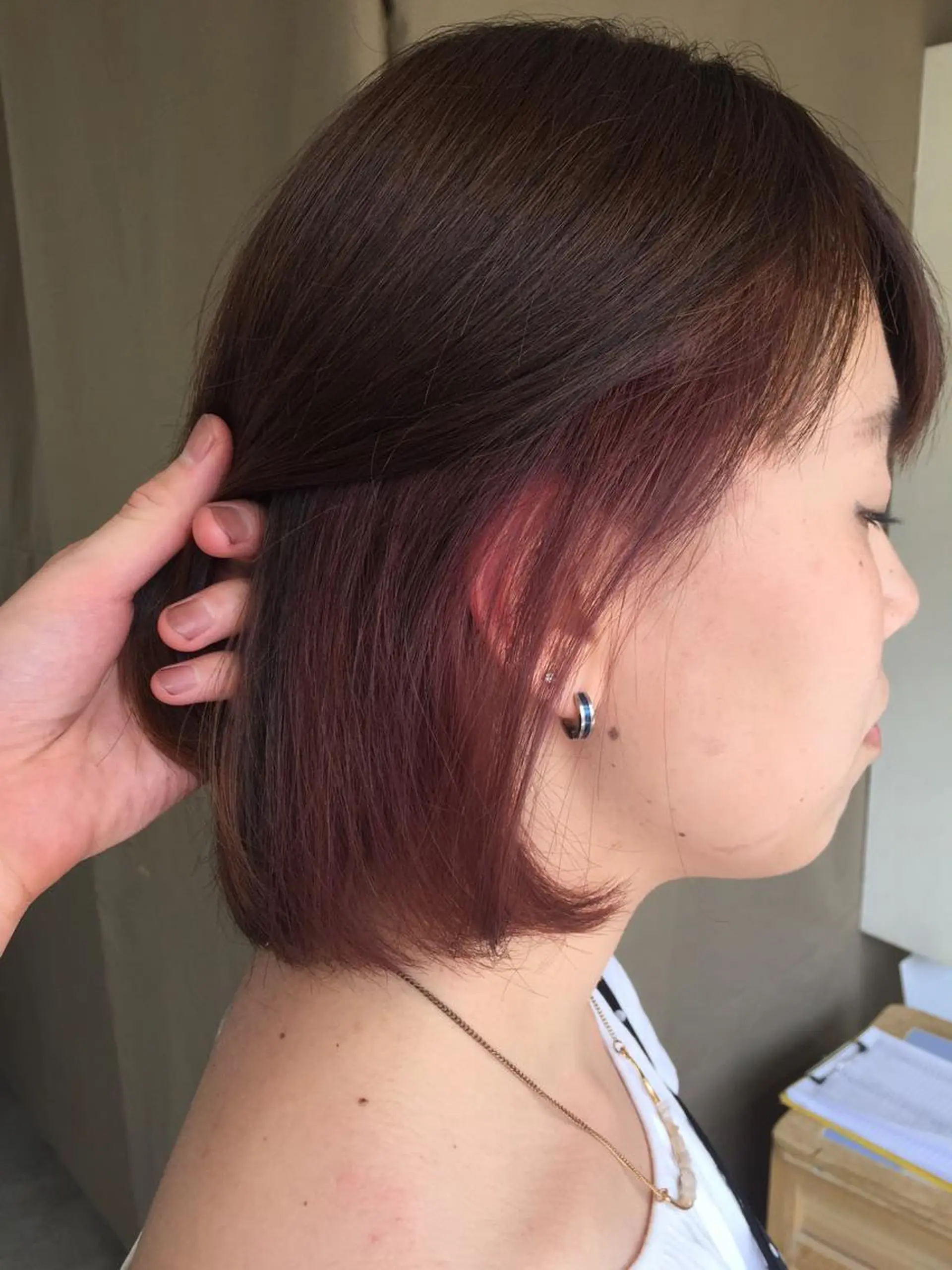 ショート カラー パーマ ヘアアレンジ インナーカラー レッドカラー 枝毛カット＆髪質改善 満足NO.1岡しゃんのヘアスタイル