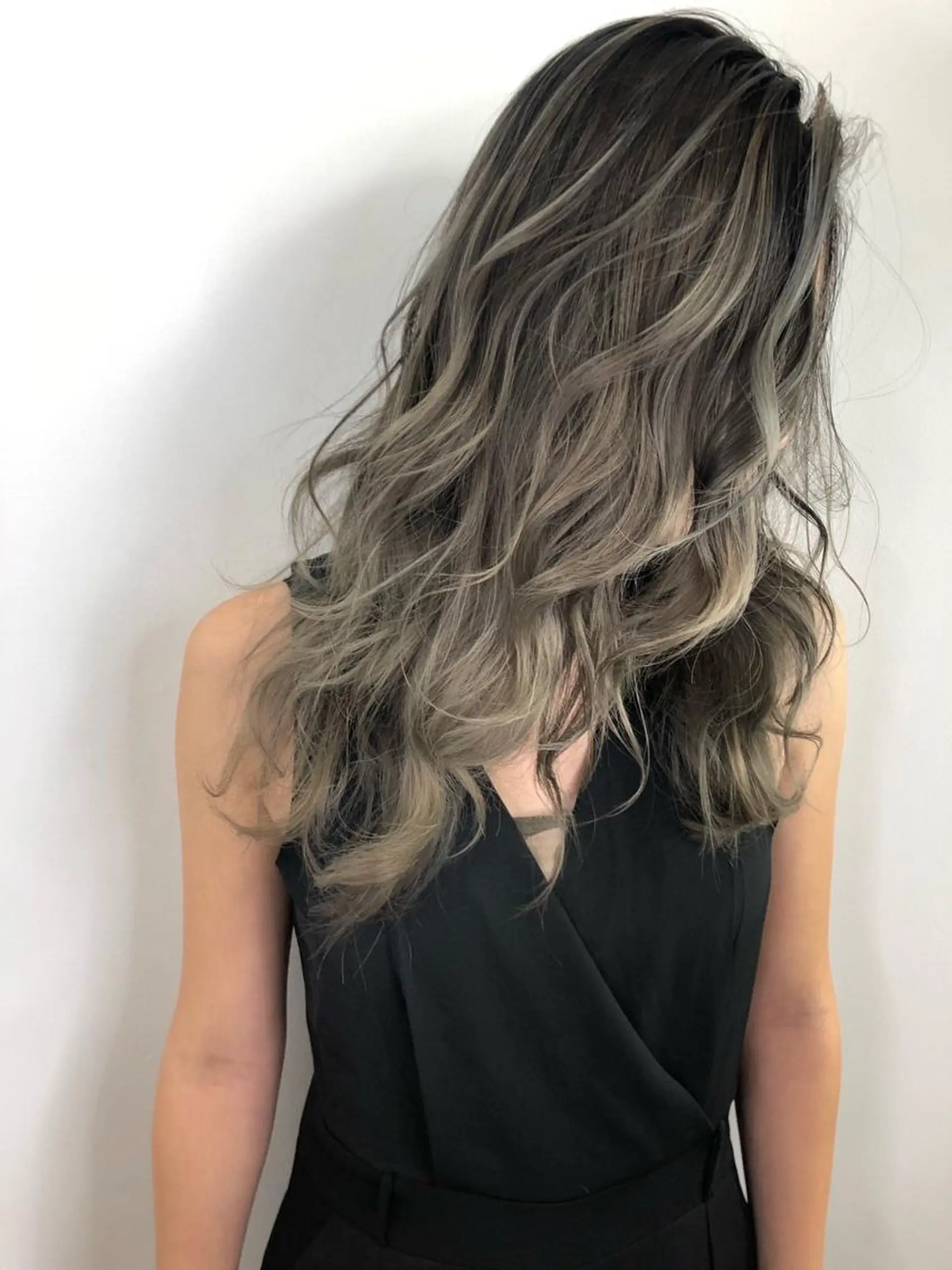 ロング カラー ブリーチ ケアブリーチ 透明感カラー イルミナカラー トリートメント ルービック 奈良のヘアスタイル