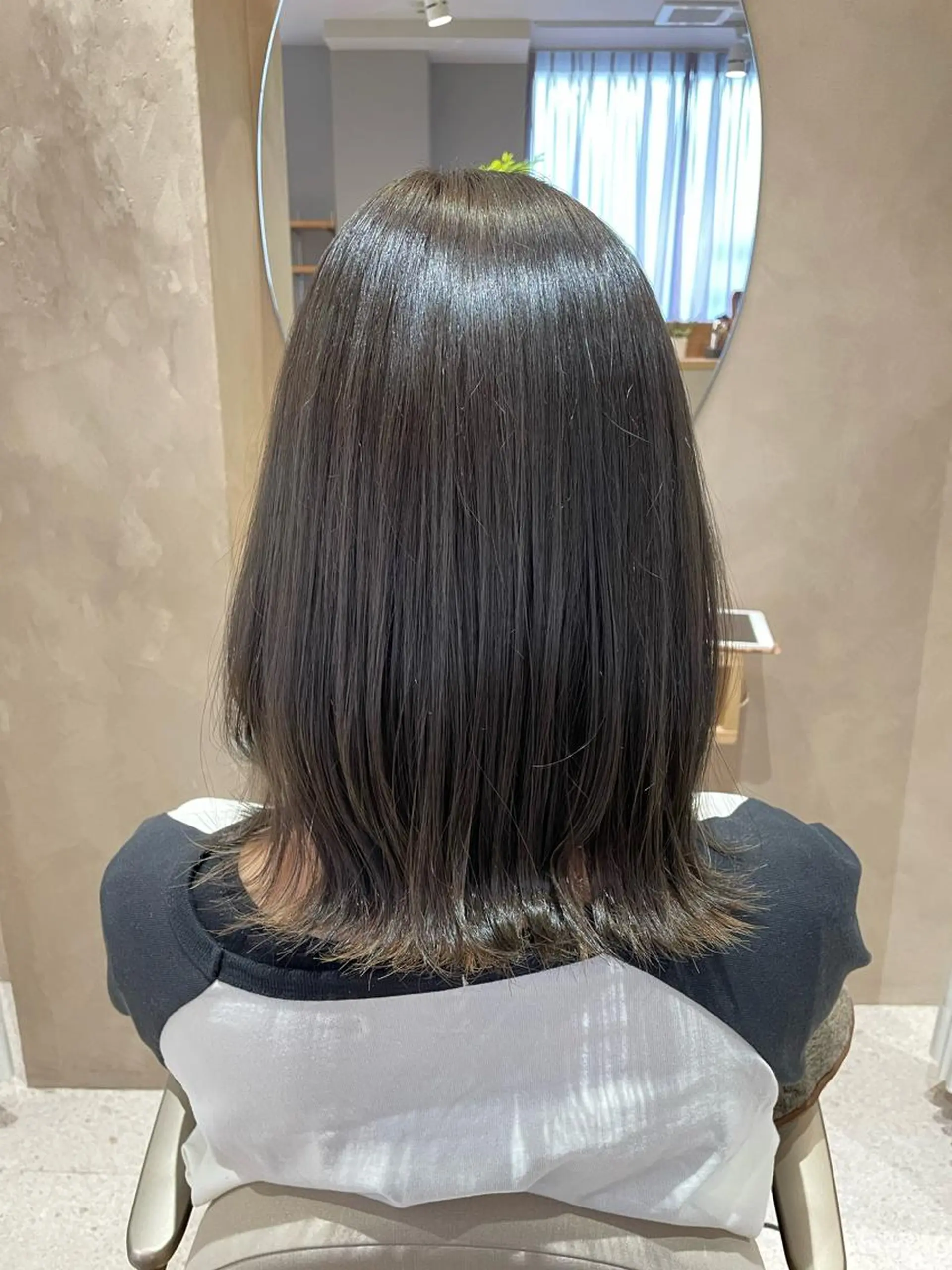 カラー グレージュ オリーブグレージュ オリーブグレー 永宮 采佳のヘアスタイル