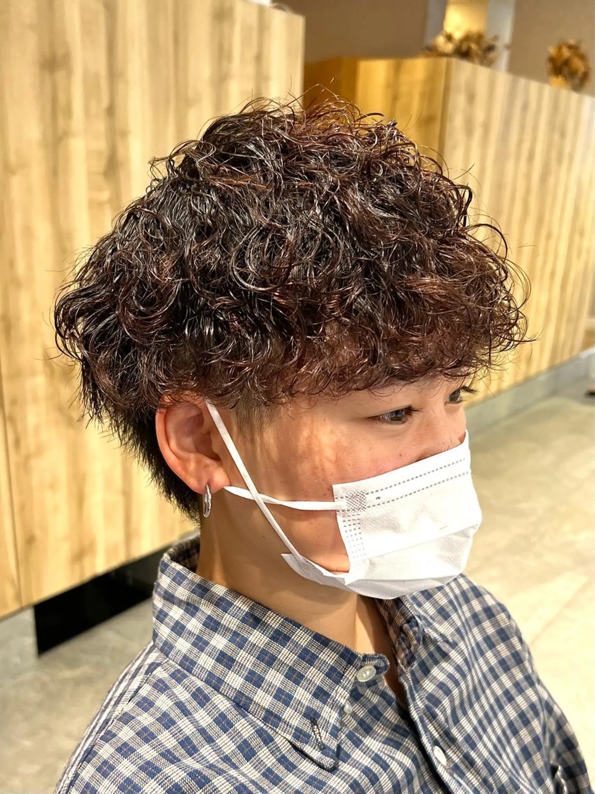 ショート パーマ メンズ アップバング メンズブリーチ センターパート メンズハイライト メンズメッシュ men’s salon NOA solte. 【メンズサロン ノアソルテ】所属・メンズパーマ職人 加藤 弘貴のヘアスタイル