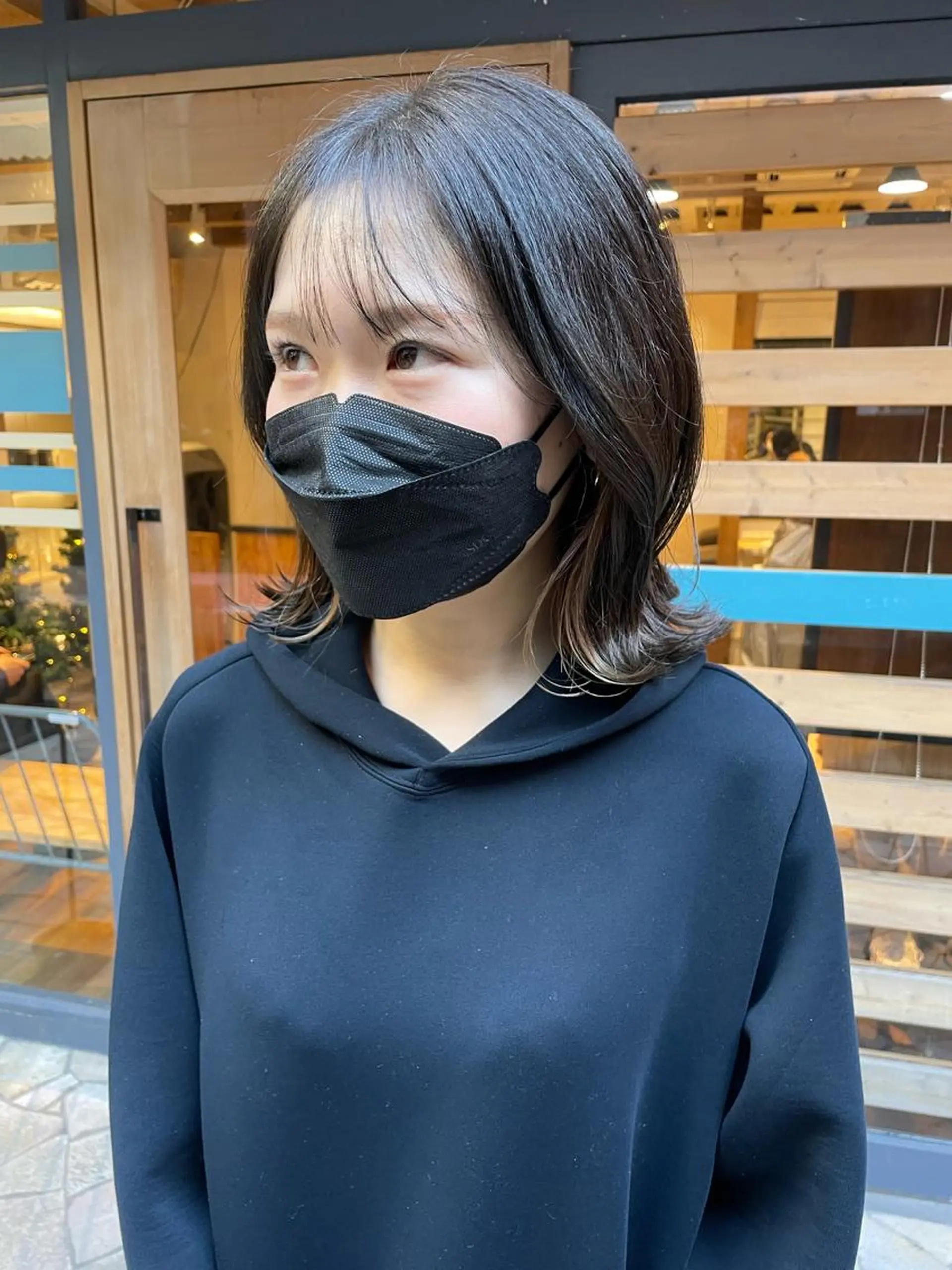 ショート カラー ヘアカラー あずまぐち めぐみのヘアスタイル