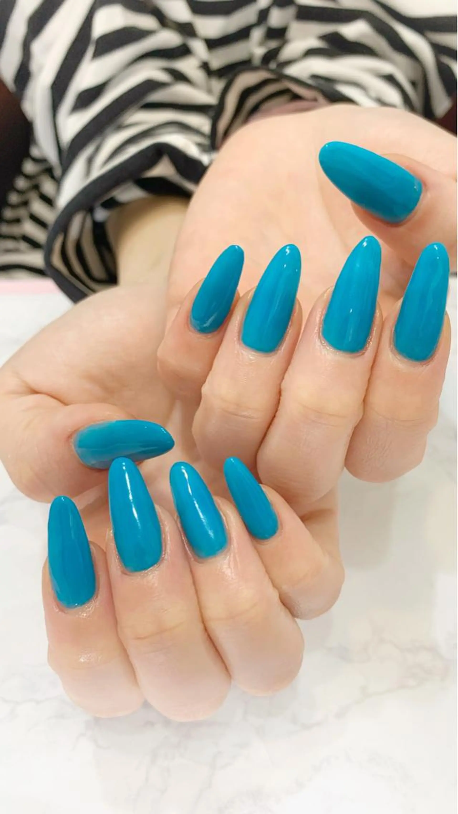 ネイル ワンカラーネイル glossnail MIKIのネイルデザイン