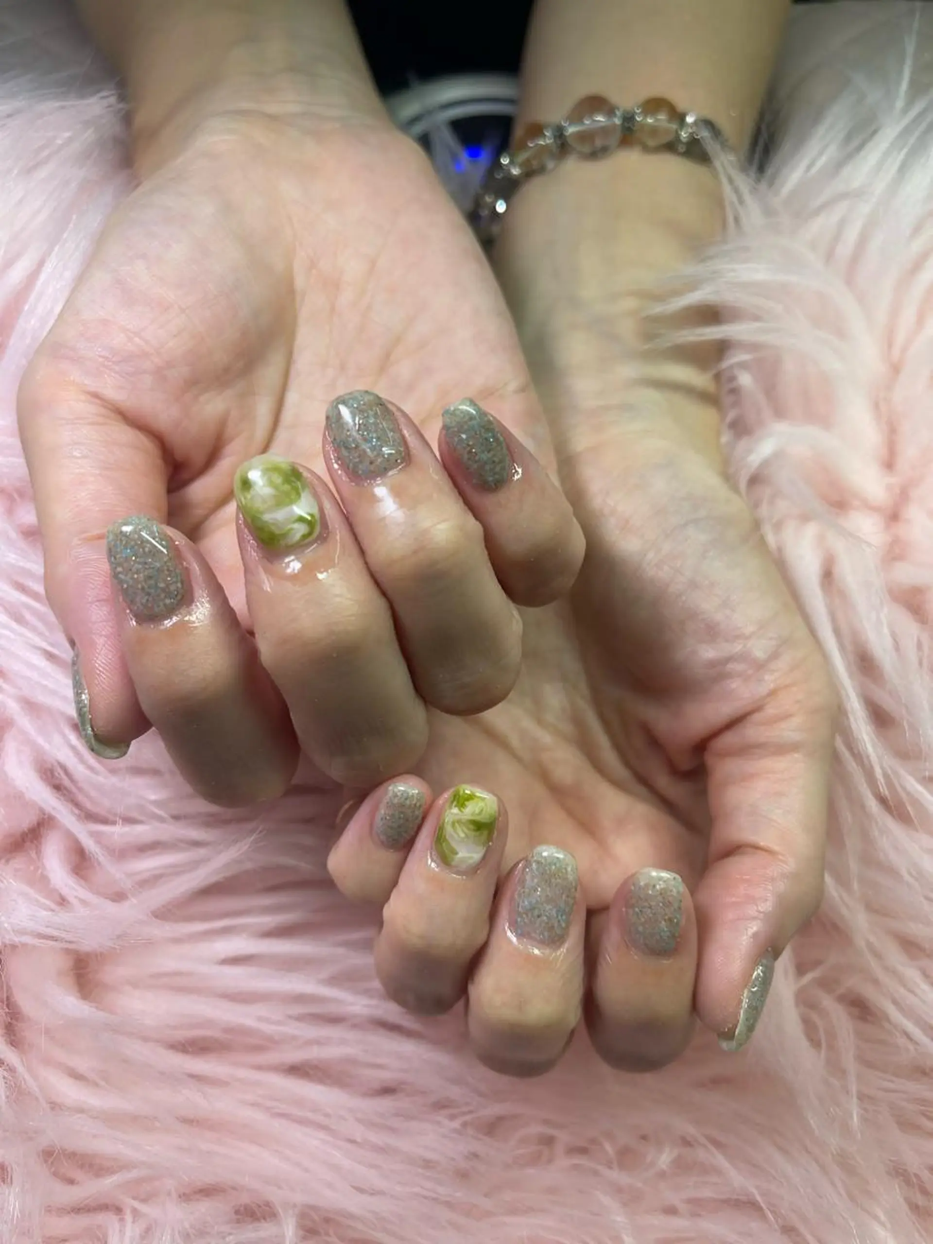 ネイル 大理石ネイル(マーブル) ネイルサロンキュアイスト所属・キュアイスト アコパラジェル調布のネイルデザイン