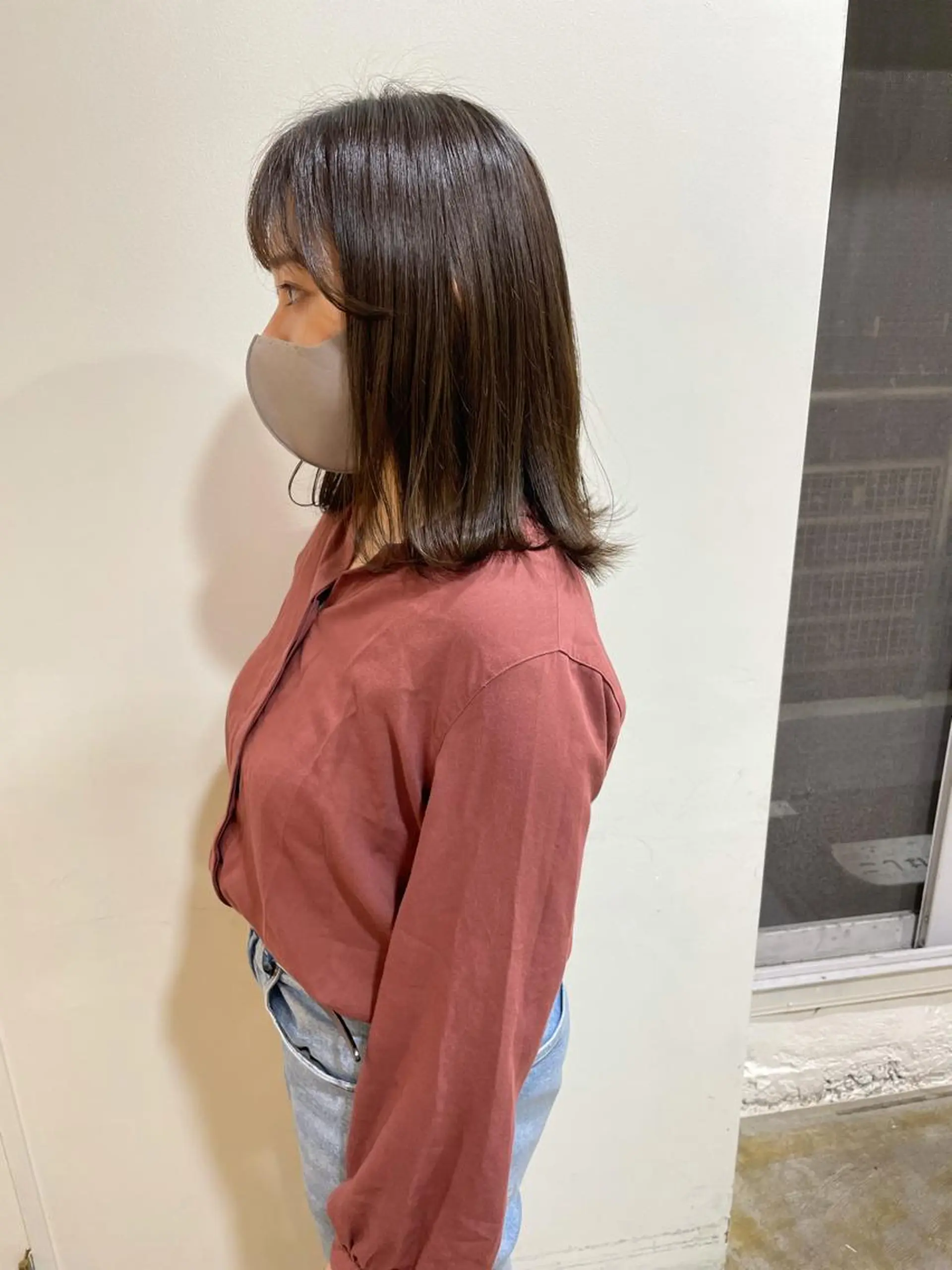 ミディアム カラー ベージュカラー オリーブベージュ MIOベージュカラー 柔らかいカラーのヘアスタイル