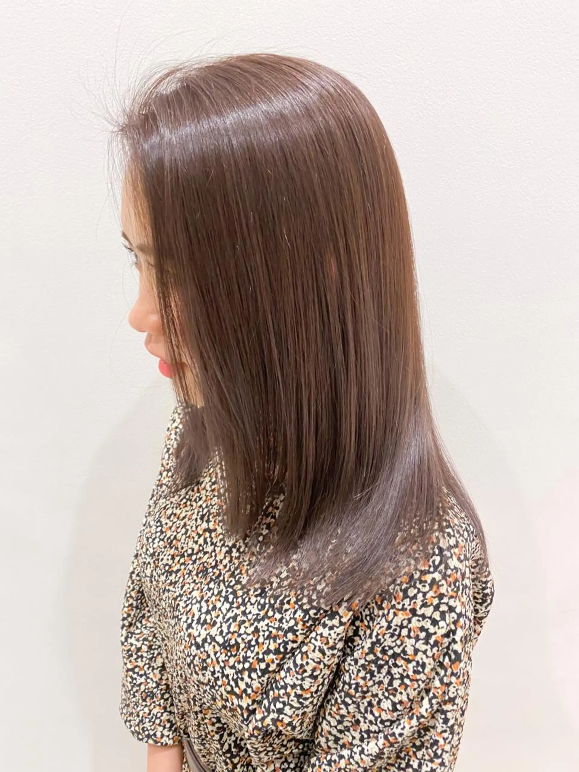 セミロング カット ヘアカラー トリートメント 🍀ケアブリーチ カラー🍀坂井のヘアスタイル