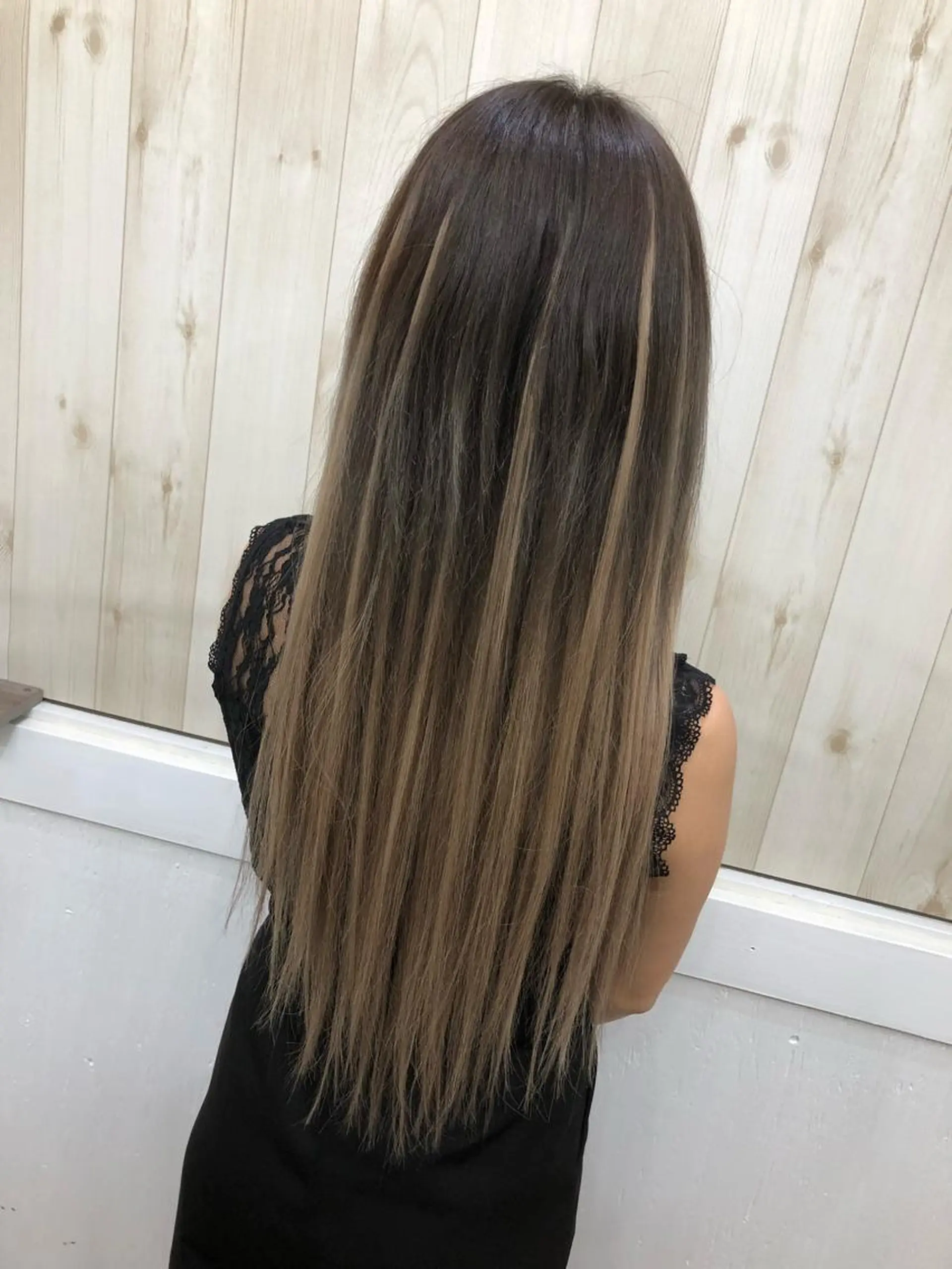 ロング カラー グラデーションカラー ハイライトカラー エクステ ハイライト PSY(サイ)所属・PSY(サイ)池袋 金田尚久🎨のヘアスタイル