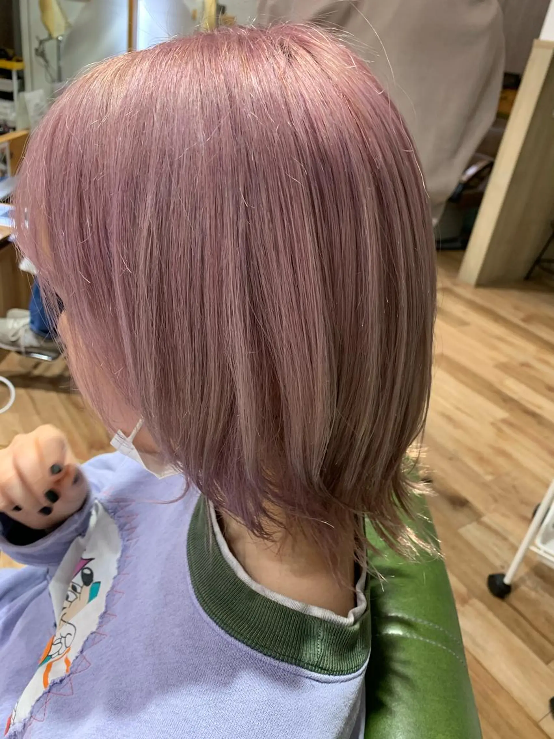 ショート カラー ブリーチ ピンクカラー 美髪矯正/ハイトーン 🪸🩰ヒナコのヘアスタイル